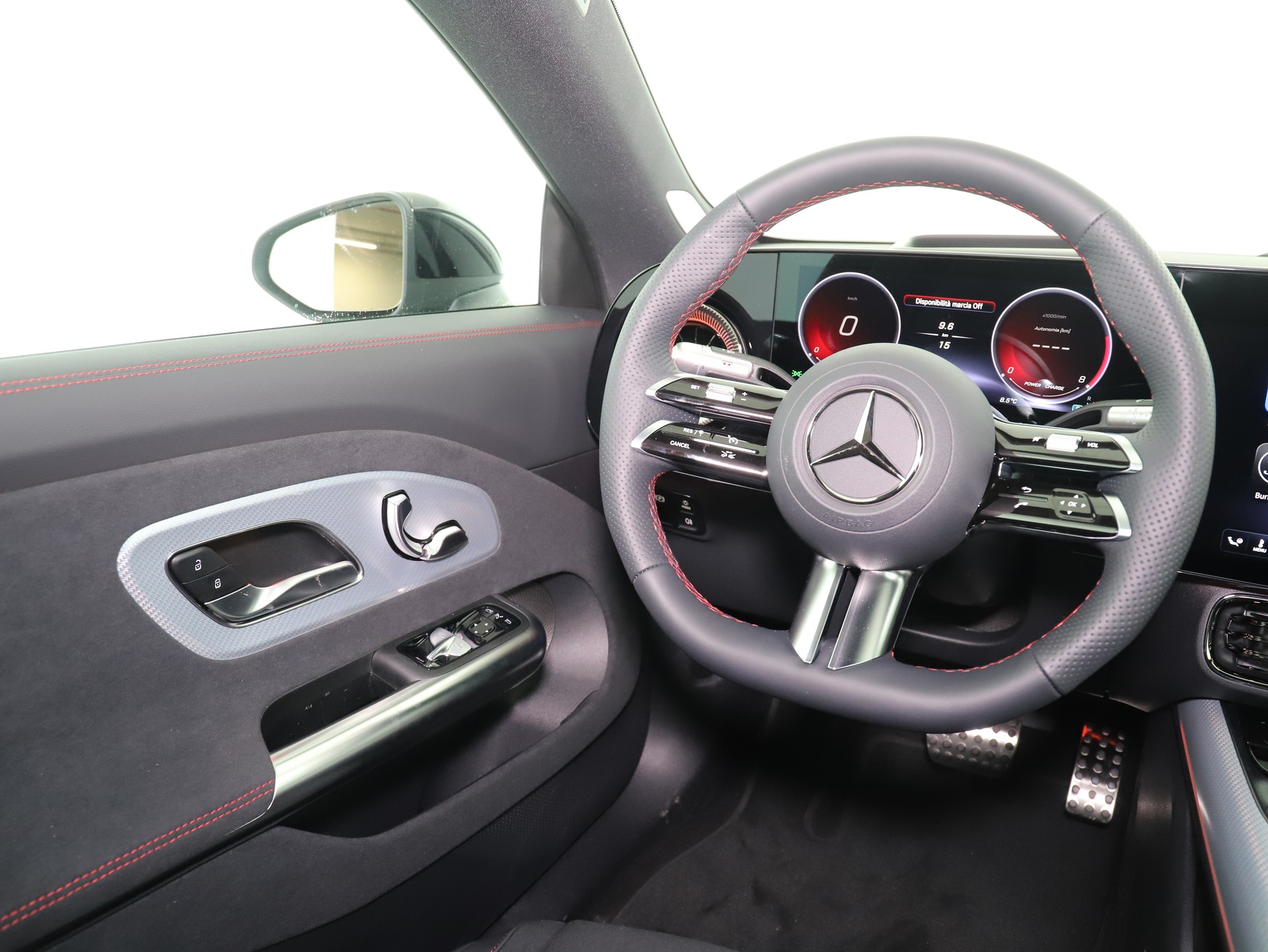 MERCEDES-BENZ CLA 220 8G-DCT 4Matic-image-14