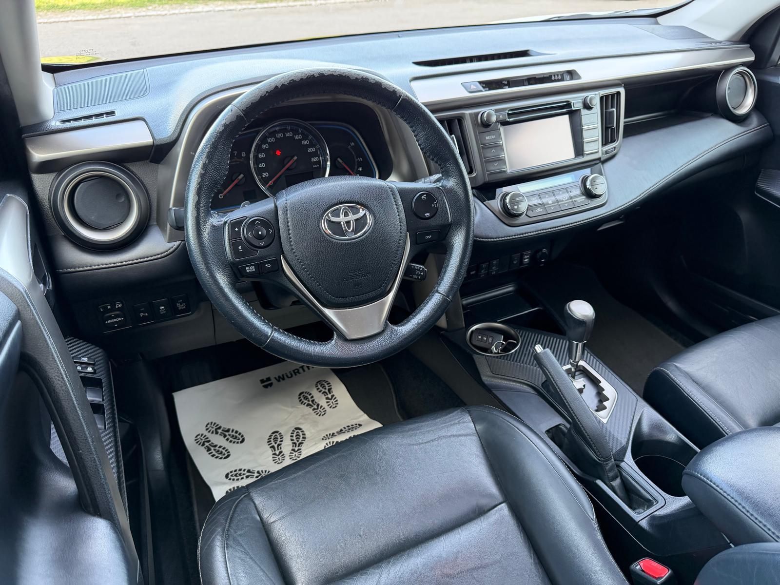 TOYOTA RAV4 2.0i VMa Sol Premium MdS-image-7