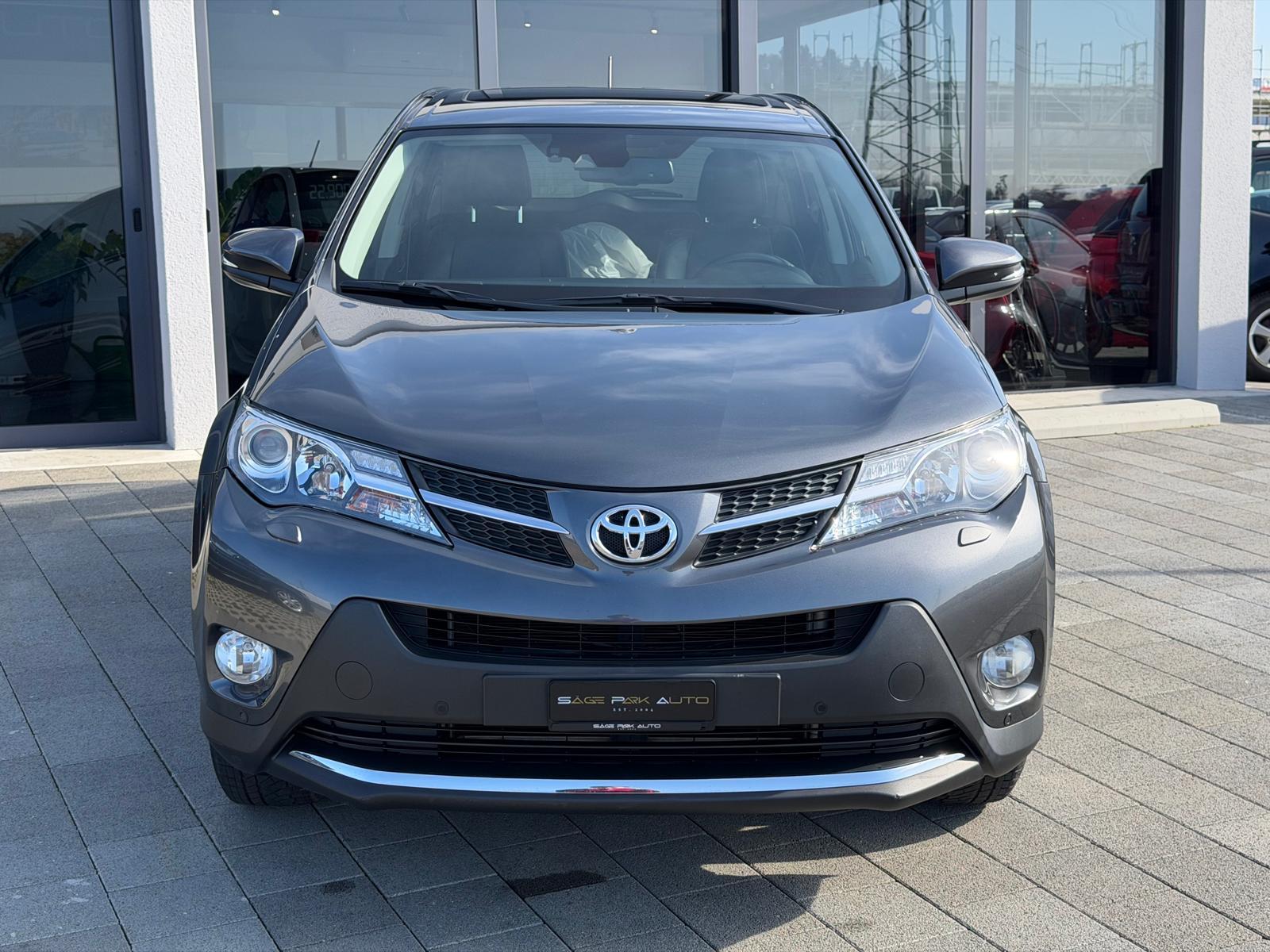 TOYOTA RAV4 2.0i VMa Sol Premium MdS-image-2