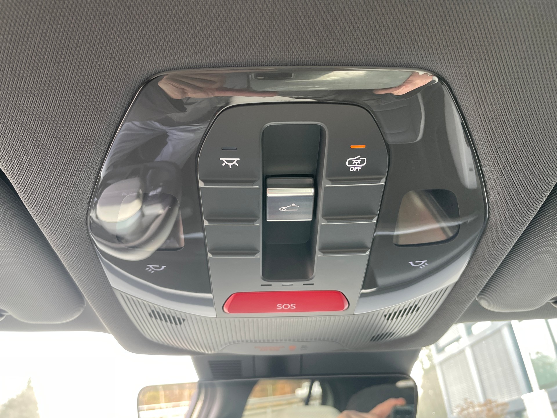 KIA EV3 81,4 kWh GT-Line mit GT-Line Pack und Panoramadach! V2L Funktion-image-27