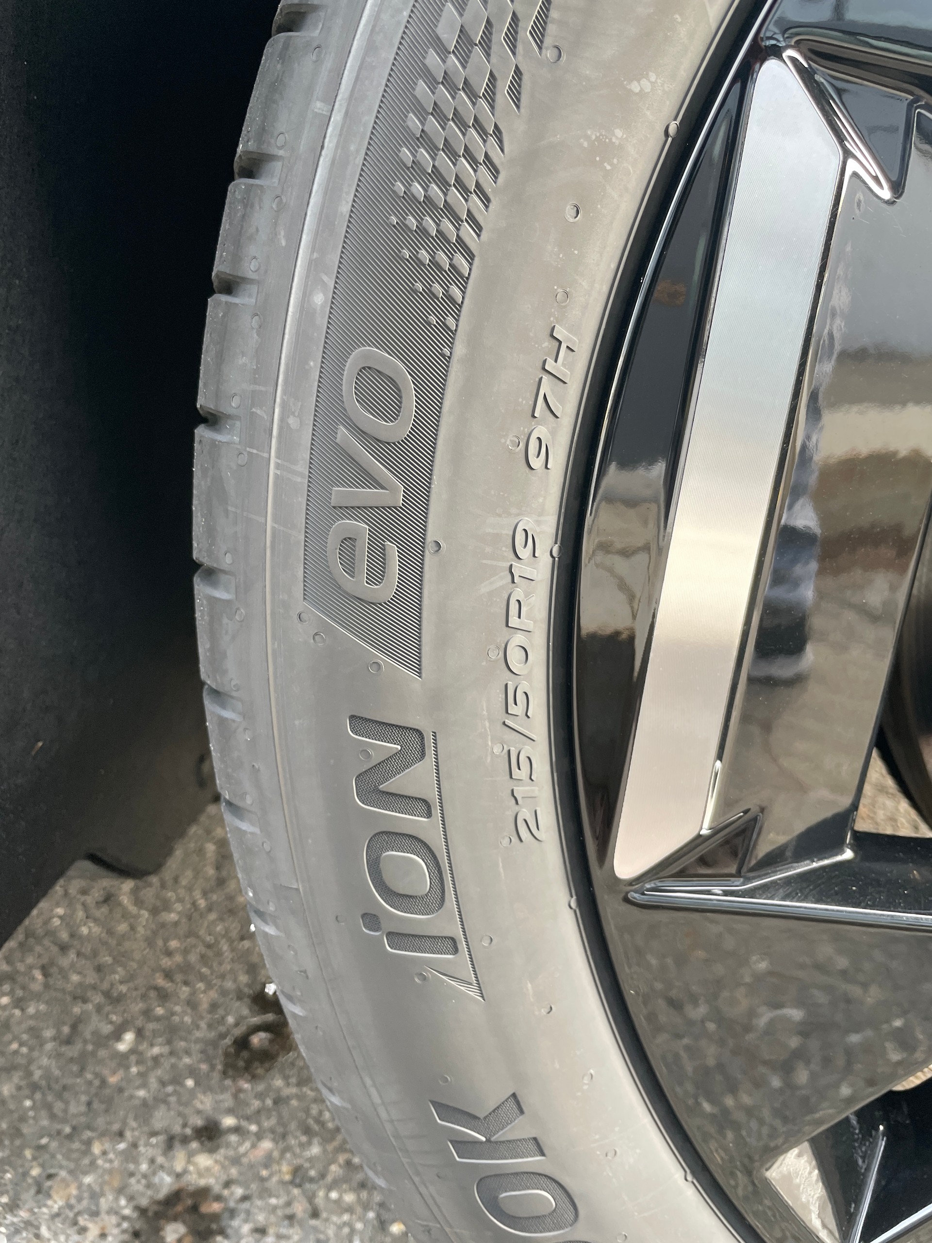 KIA EV3 81,4 kWh GT-Line mit GT-Line Pack und Panoramadach! V2L Funktion-image-11