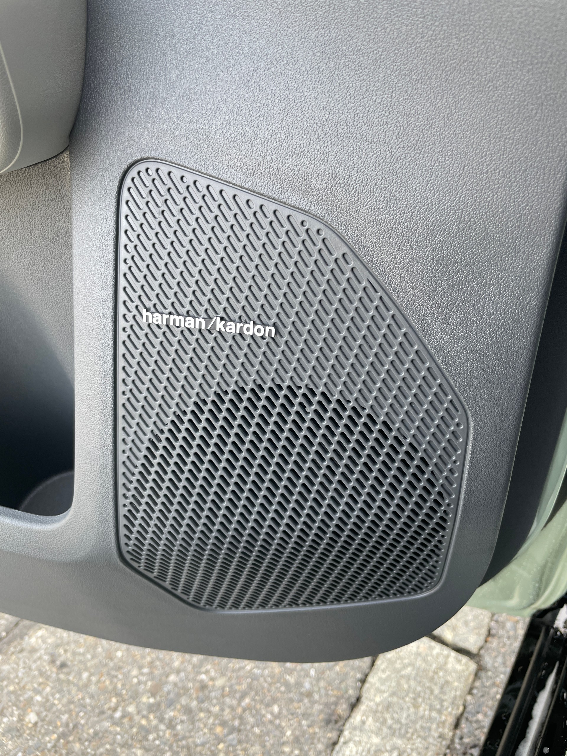 KIA EV3 81,4 kWh GT-Line mit GT-Line Pack und Panoramadach! V2L Funktion-image-23