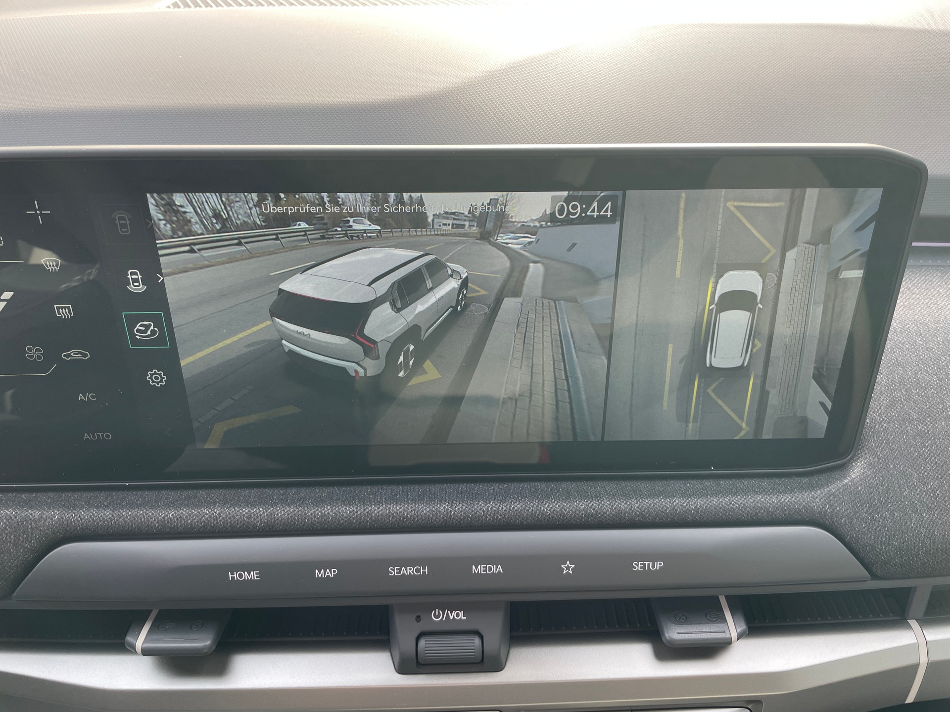 KIA EV3 81,4 kWh GT-Line mit GT-Line Pack und Panoramadach! V2L Funktion-image-30