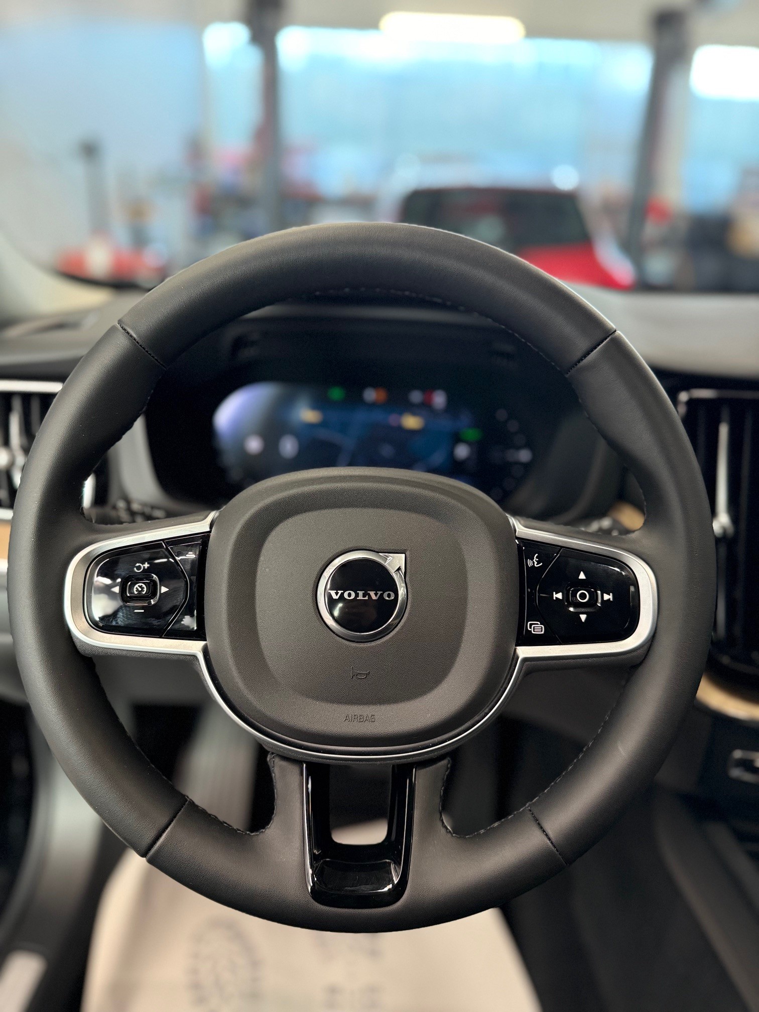 VOLVO XC60 T6 eAWD PluginHybrid Plus Dark Geartronic-image-12