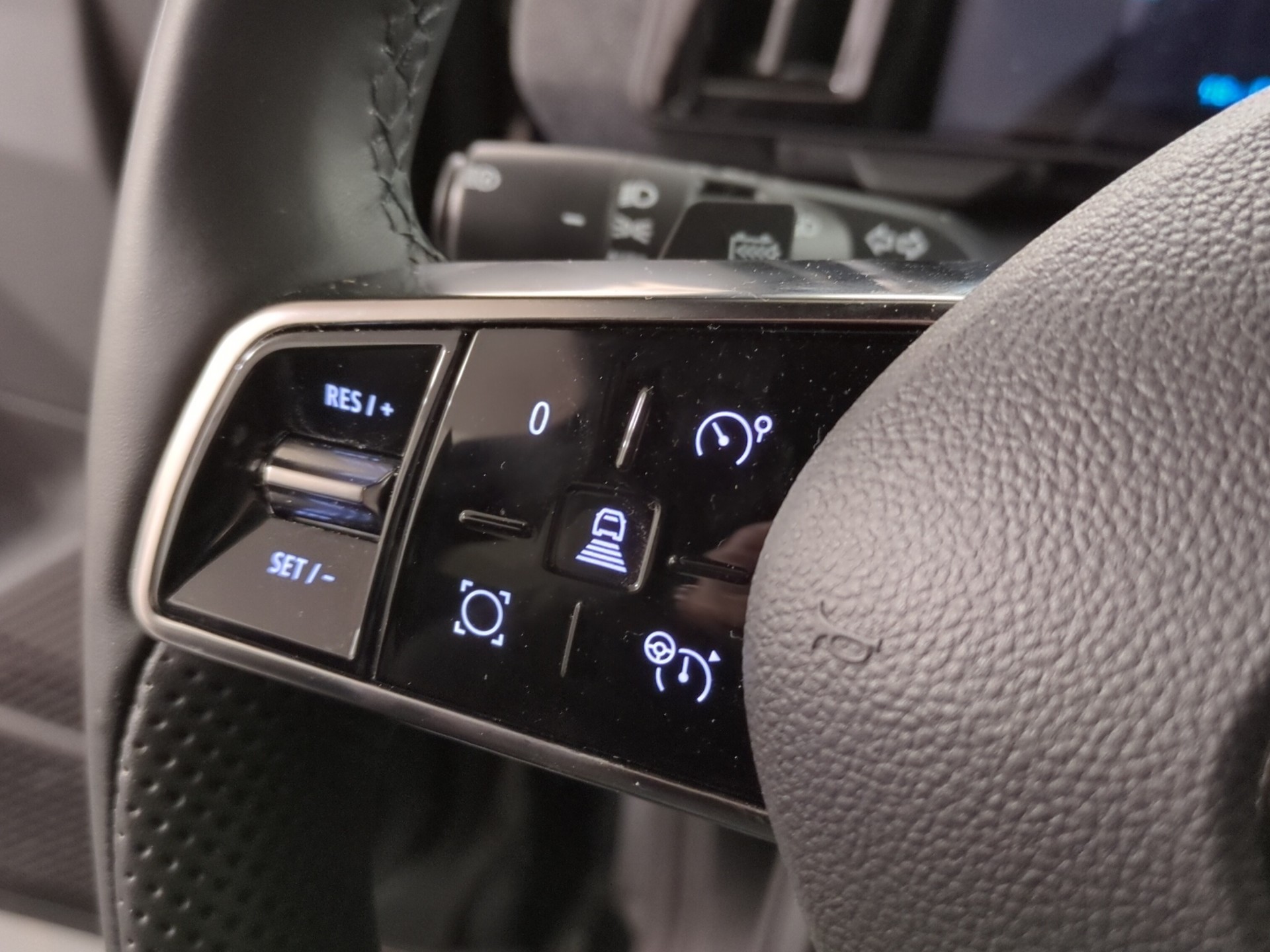 RENAULT Mégane E-TECH EV60 Techno-image-21