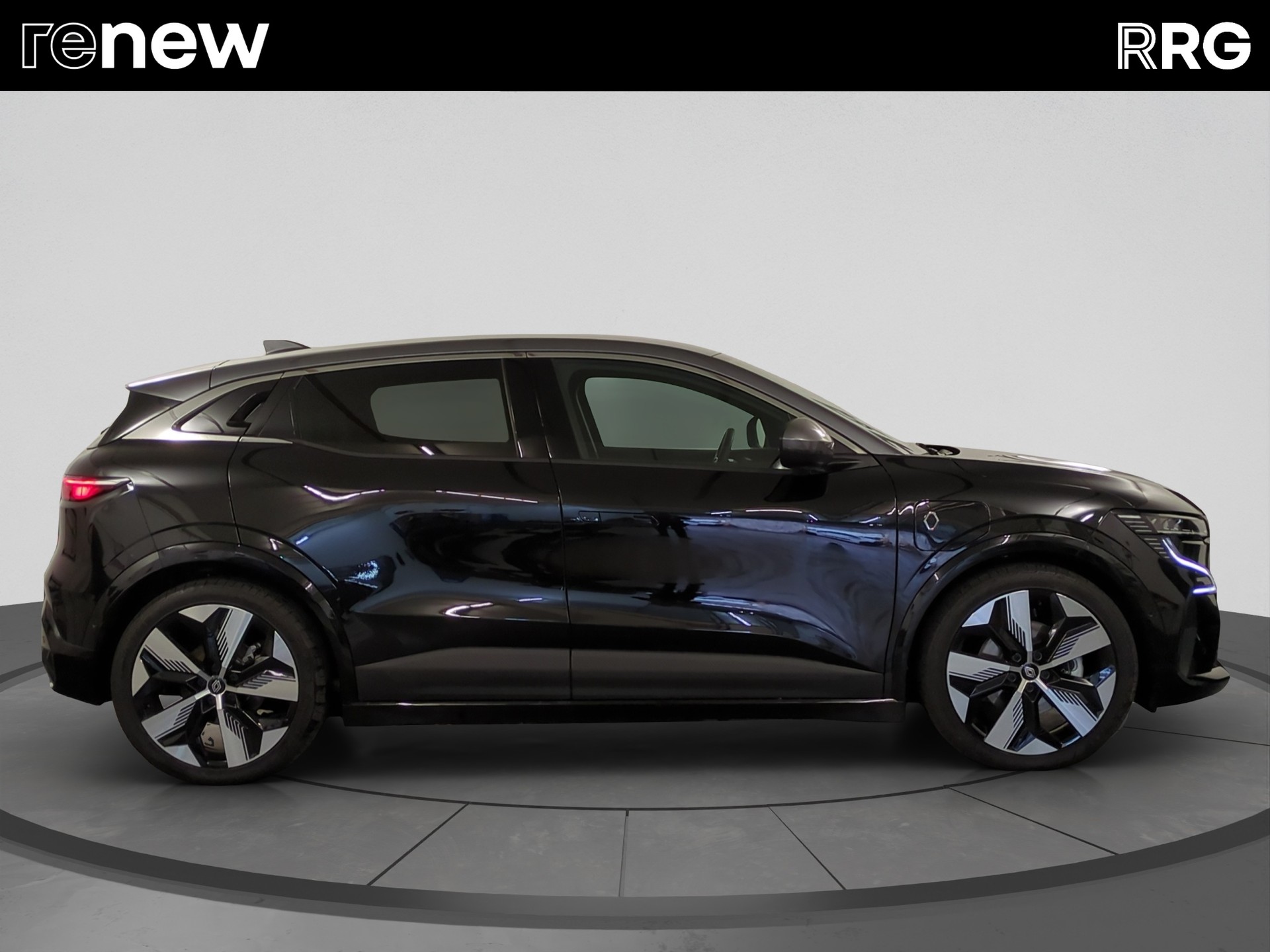 RENAULT Mégane E-TECH EV60 Techno-showroom-element-1