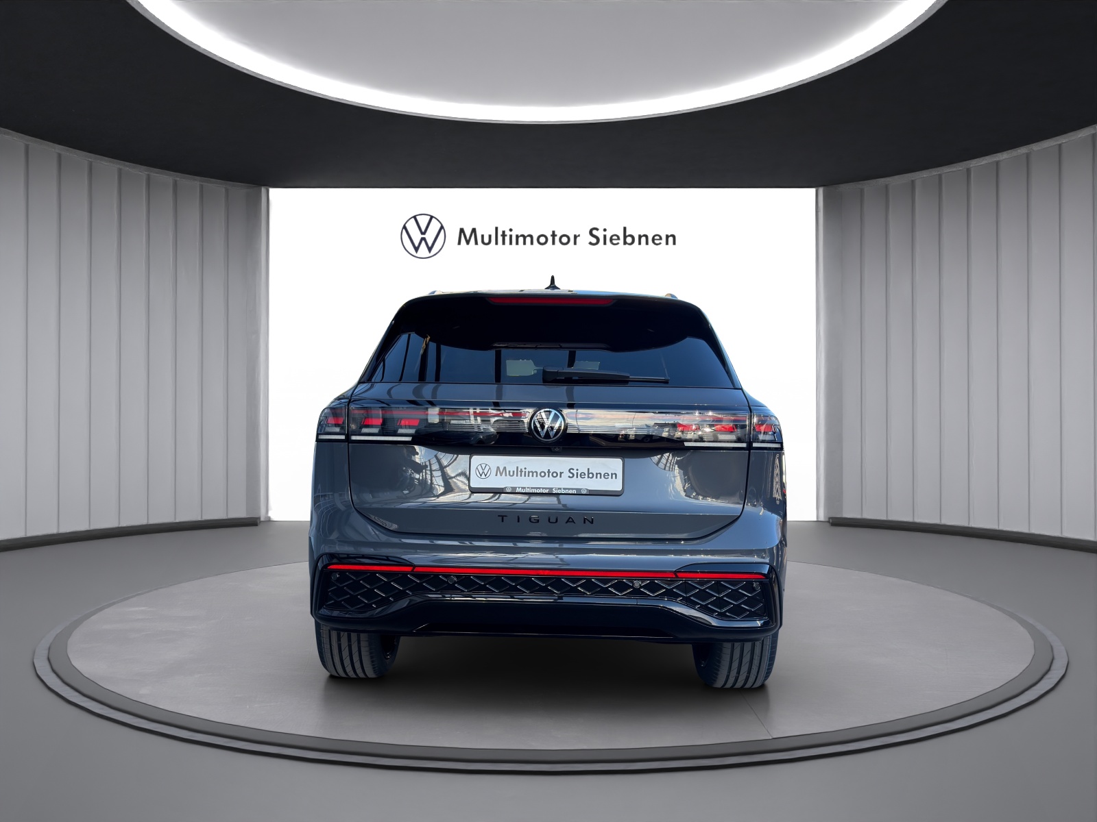 VW Tiguan 2.0 TSI DSG R-Line 4Motion-image-3