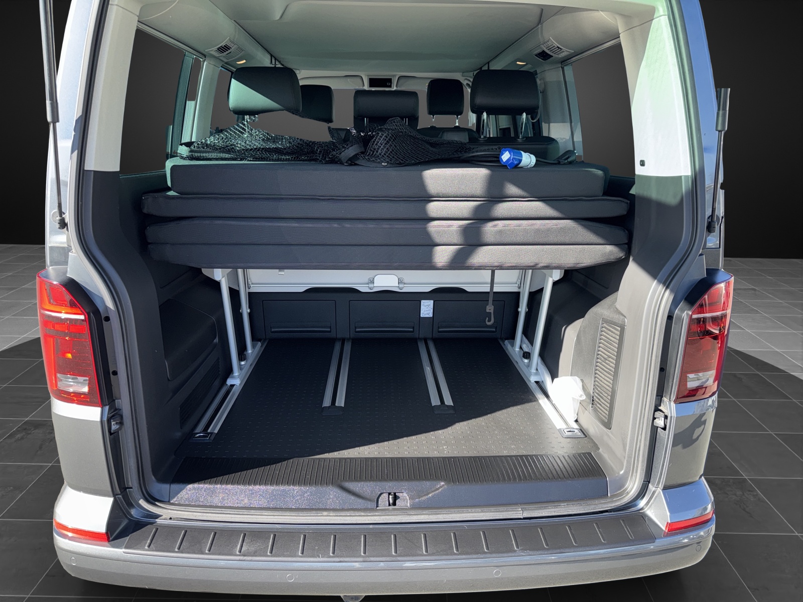 VW T6.1 California 2.0 Bi-TDI Beach Edition Liberty DSG-image-12
