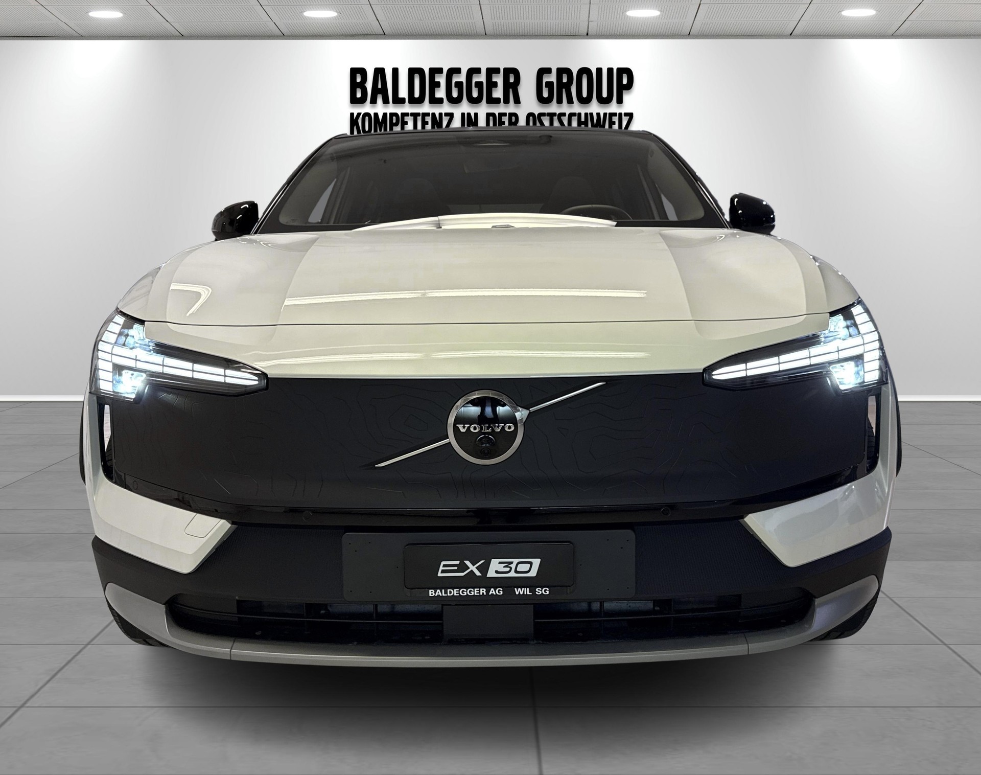 VOLVO EX 30 CC E60 Twin Performance A-image-7