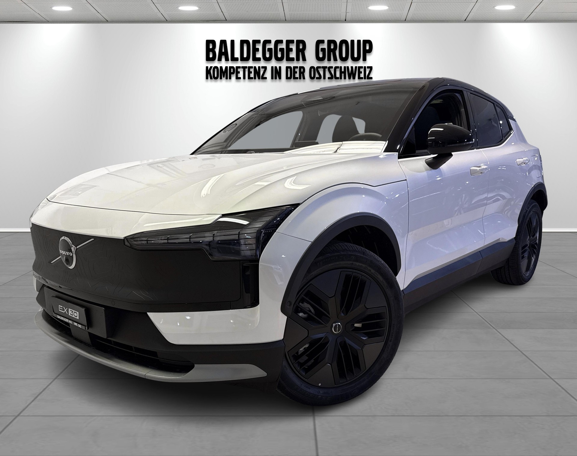 VOLVO EX 30 CC E60 Twin Performance A-image-0