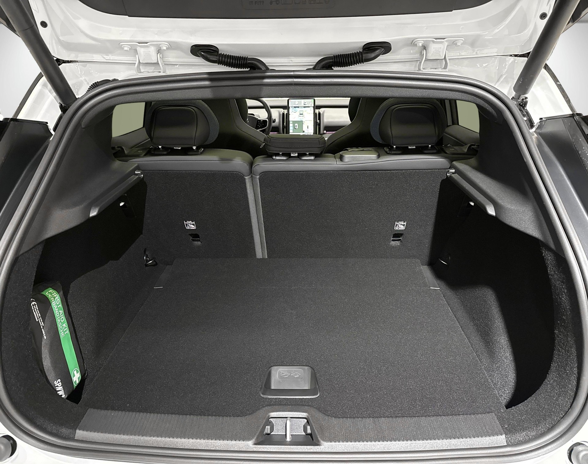 VOLVO EX 30 CC E60 Twin Performance A-image-5
