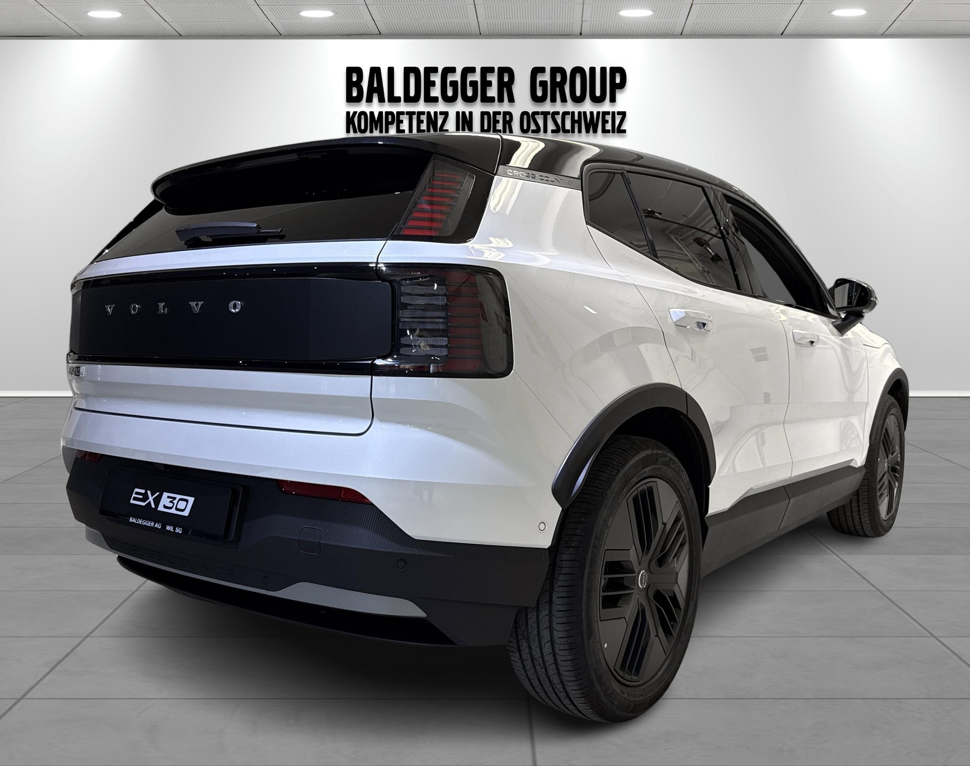 VOLVO EX 30 CC E60 Twin Performance A-image-1