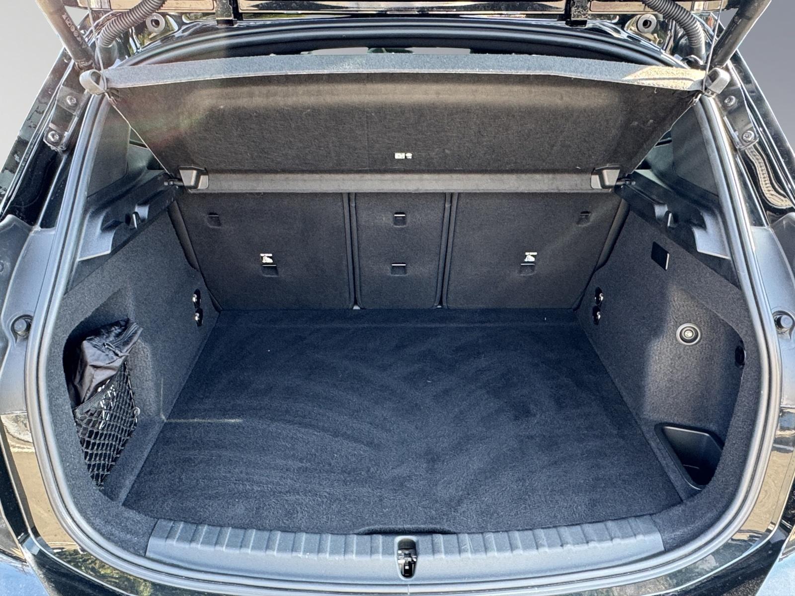 BMW 230e xDrive paddles Active Tourer-image-9