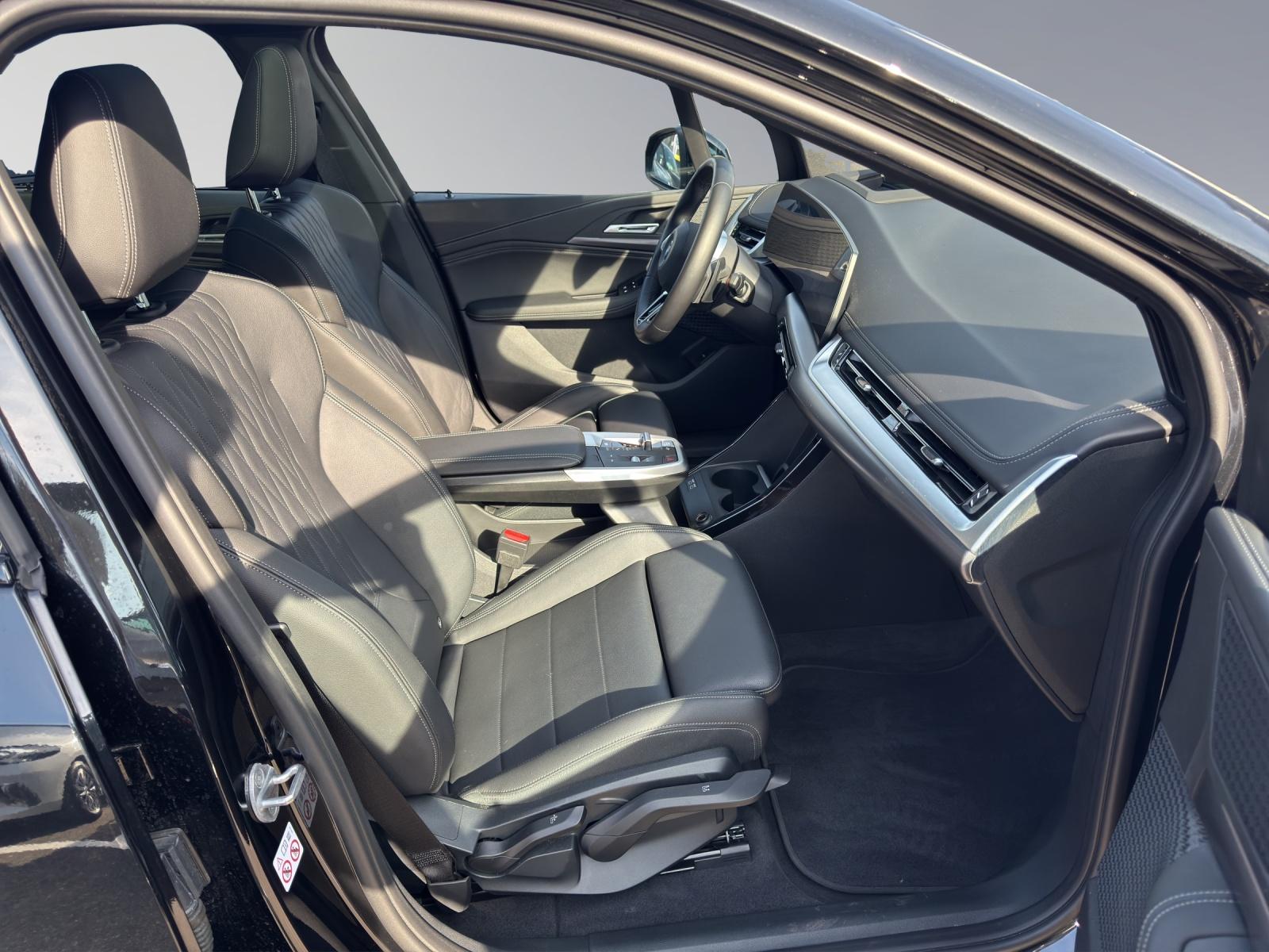 BMW 230e xDrive paddles Active Tourer-image-14