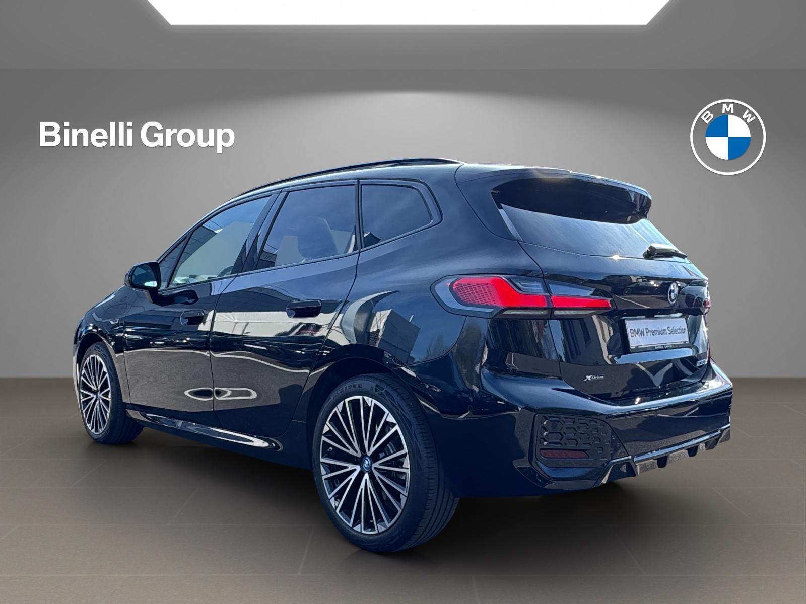 BMW 230e xDrive paddles Active Tourer-image-2