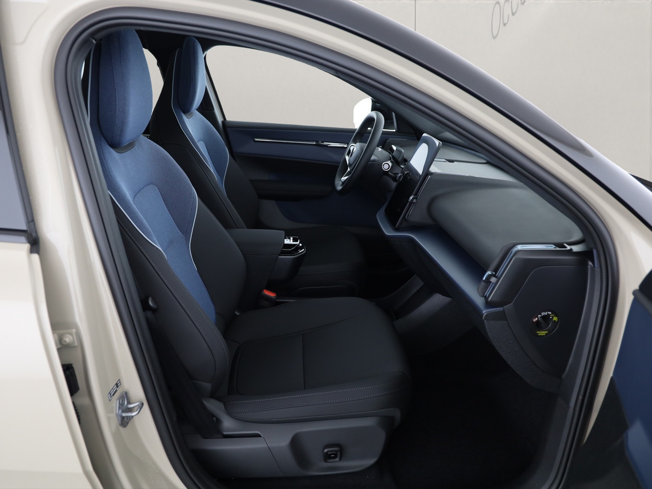 VOLVO EX30 CC E60 Twin Performance AWD-image-2