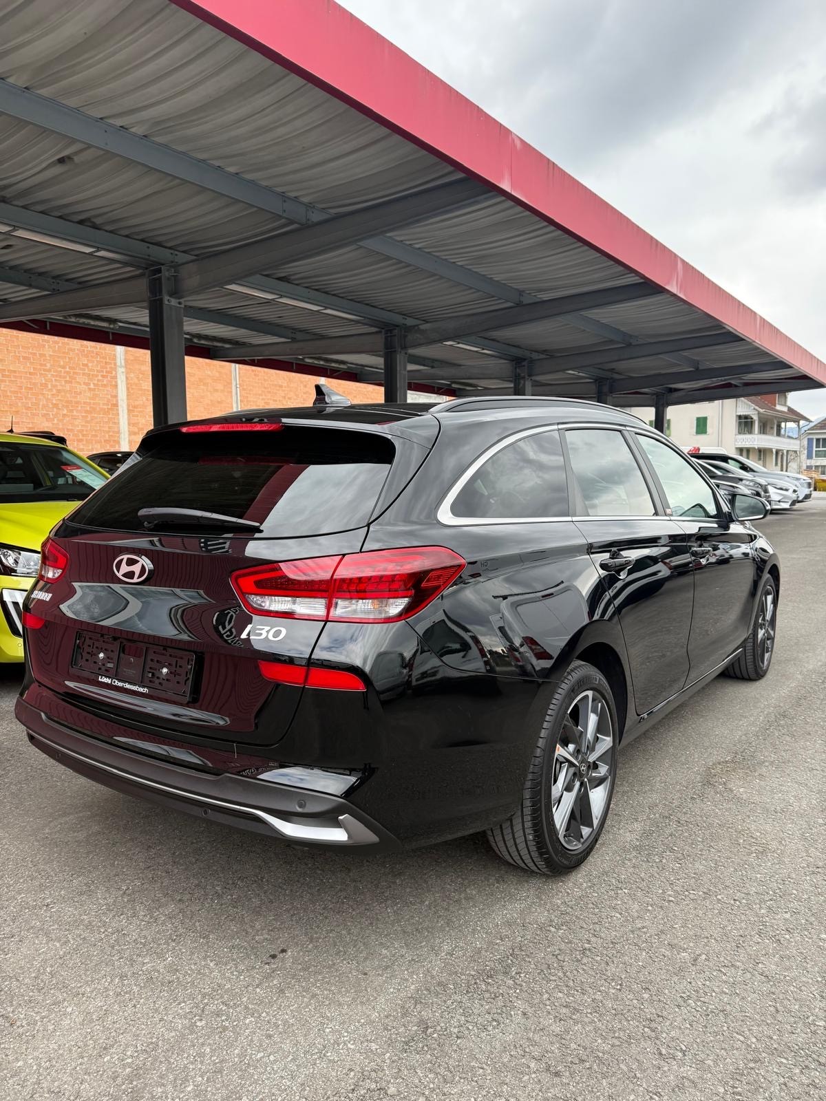 HYUNDAI i30 Wagon 1.5 T-GDi Vertex 48V MH DCT-image-2