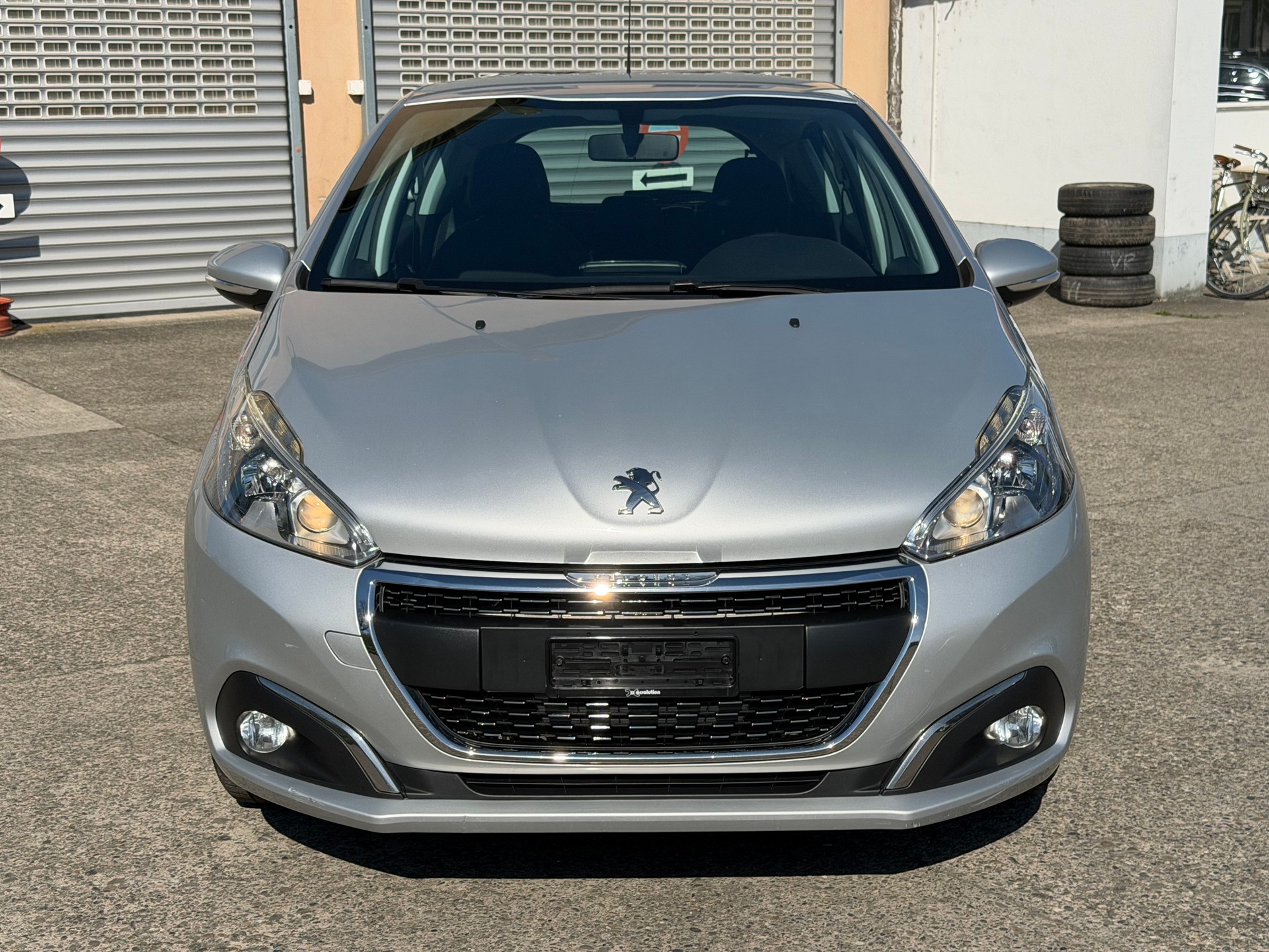 PEUGEOT 208 1.6 BlueHDi Active-image-7