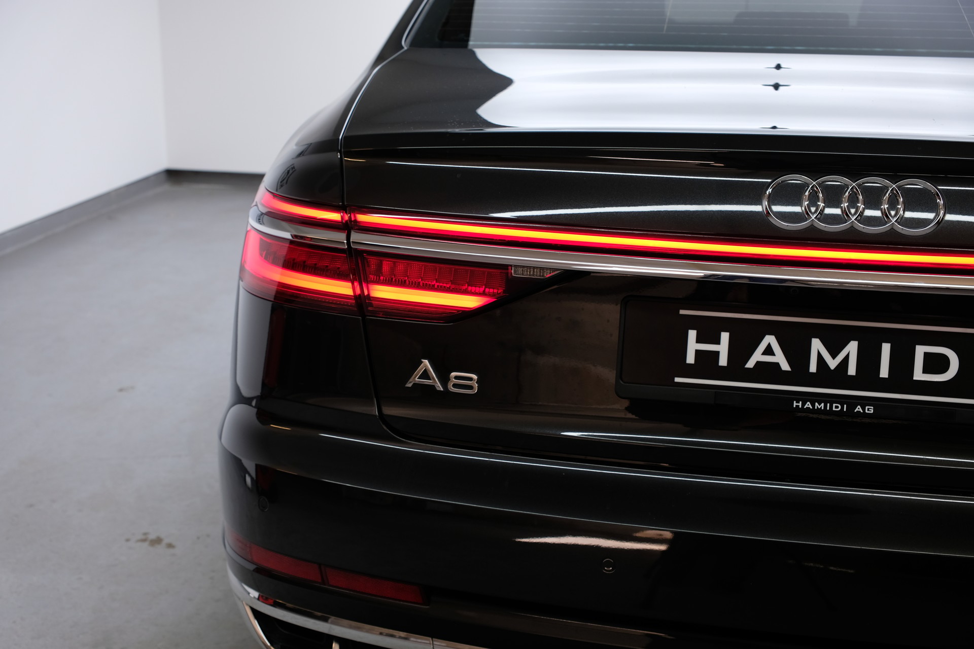 AUDI A8 55 TFSI quattro tiptronic-image-6