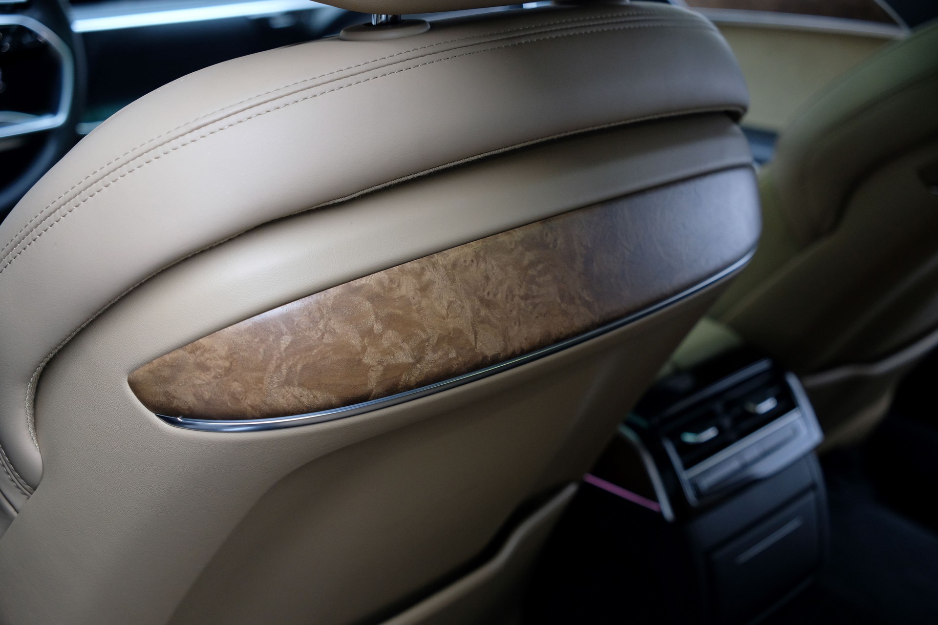 AUDI A8 55 TFSI quattro tiptronic-image-27