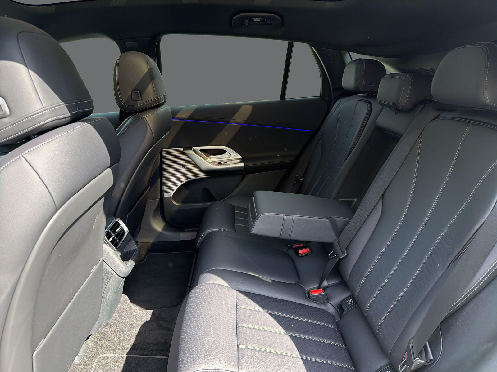 MERCEDES-BENZ GLC 400 4MATIC 94 kWh EQ-image-13