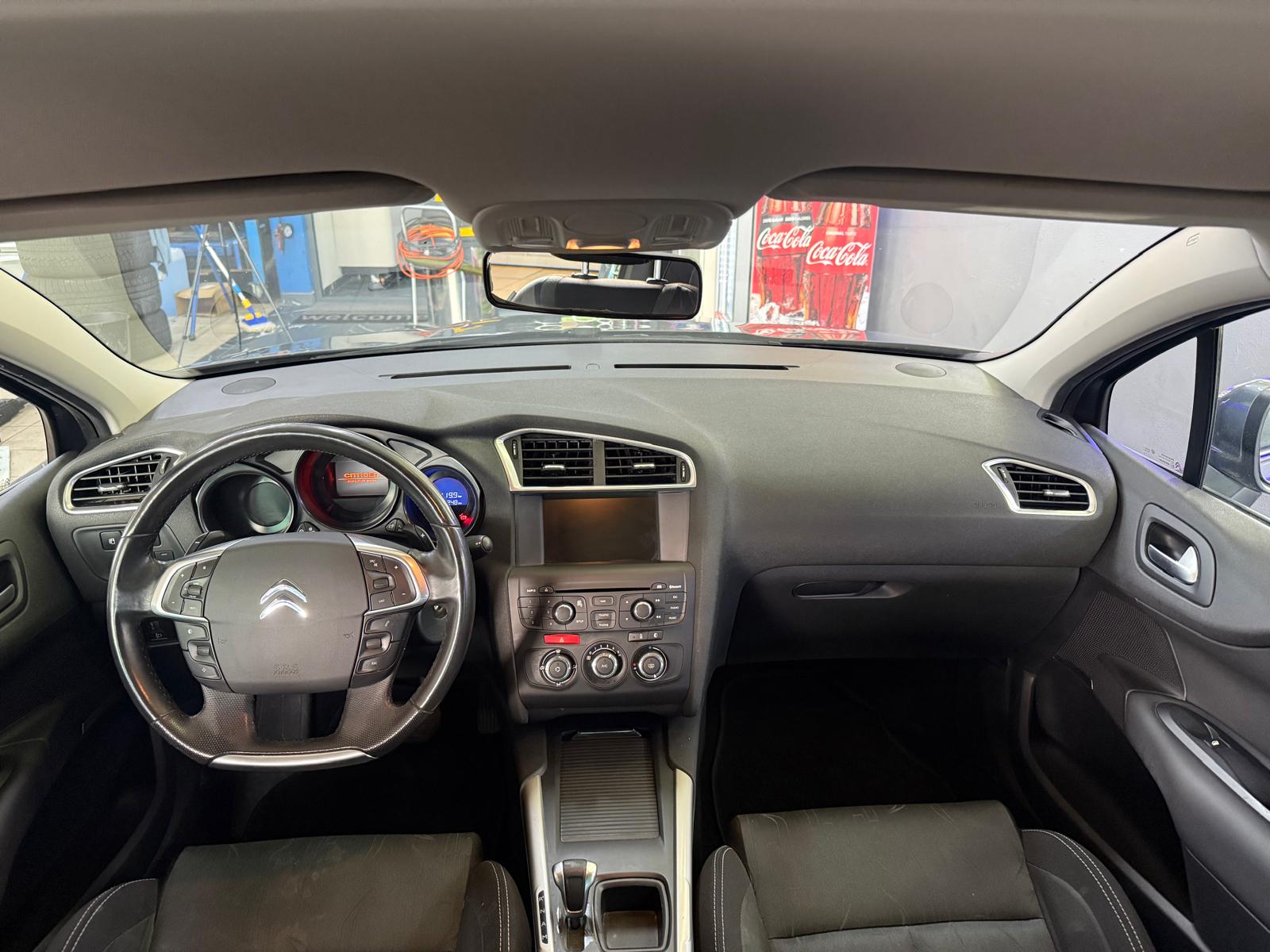 CITROEN C4 Berline 1.6 e-HDi Edition EGS6-image-8