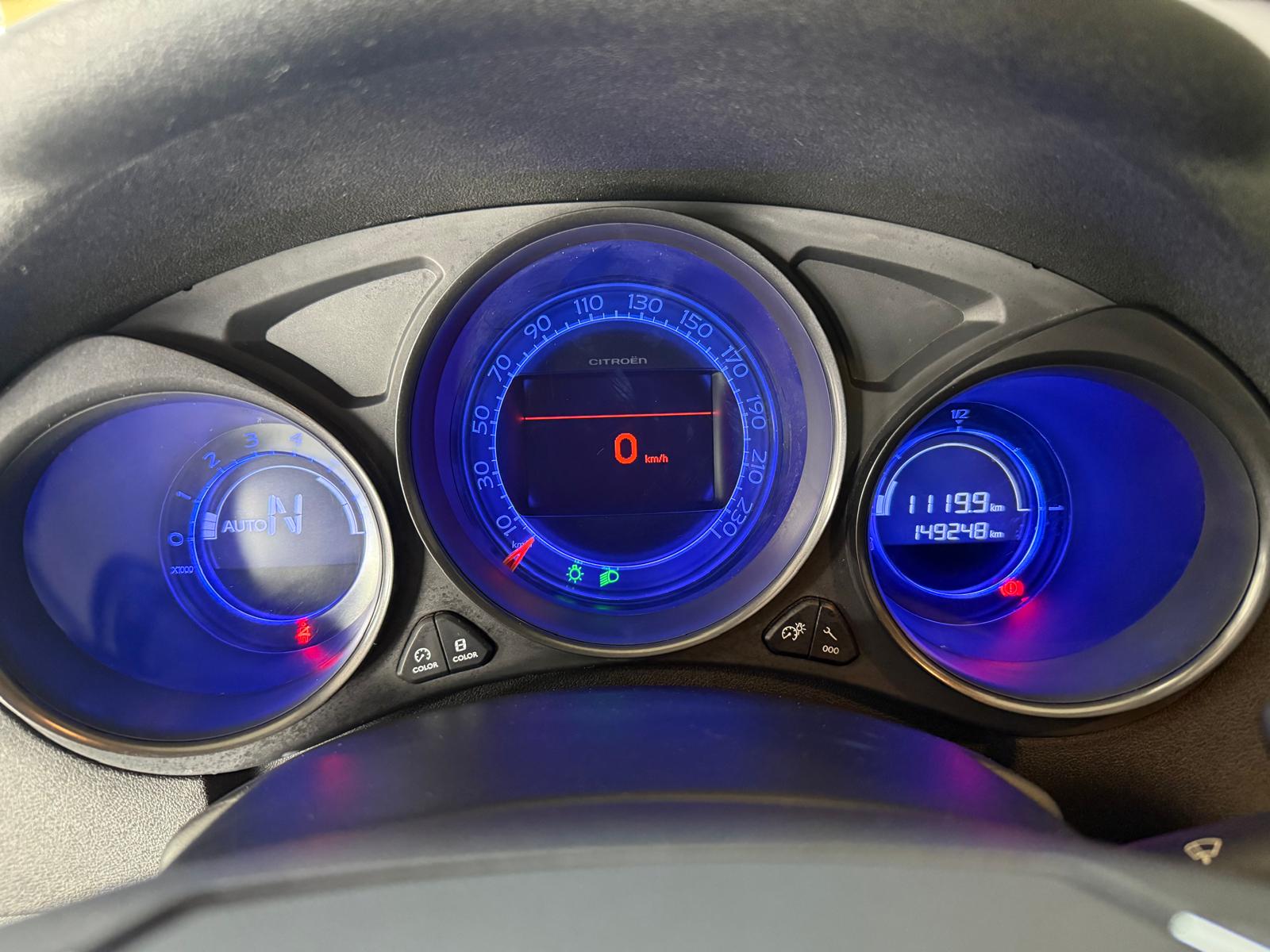 CITROEN C4 Berline 1.6 e-HDi Edition EGS6-image-9