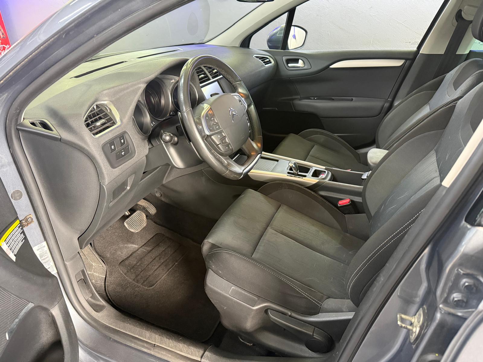 CITROEN C4 Berline 1.6 e-HDi Edition EGS6-image-10