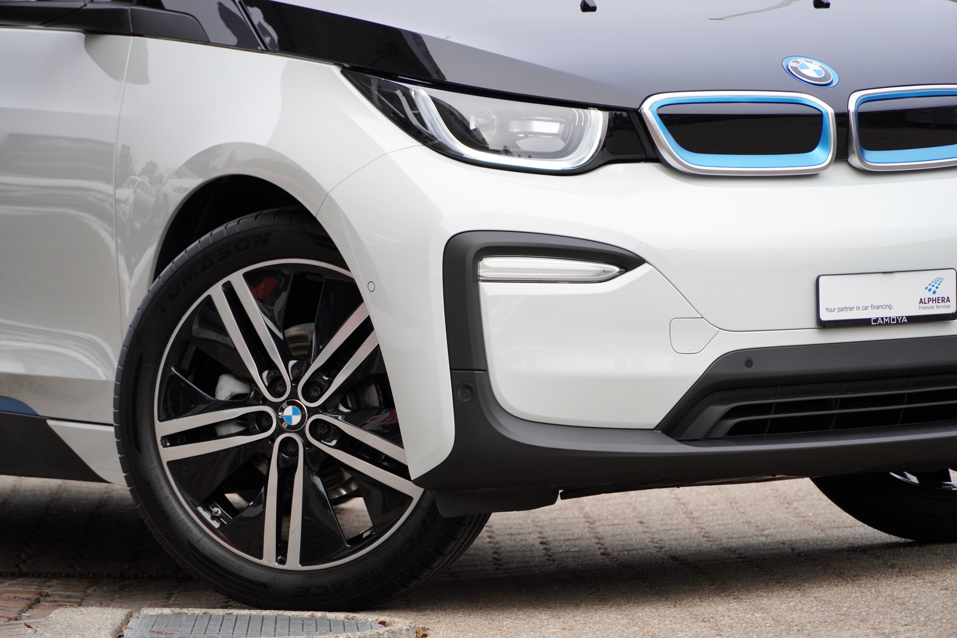 BMW i3 (120Ah)-showroom-element-1