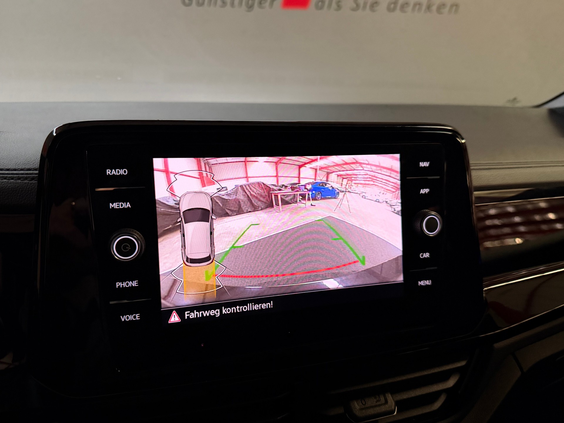 VW T-Roc 2.0 TSI R DSG 4Motion-image-23