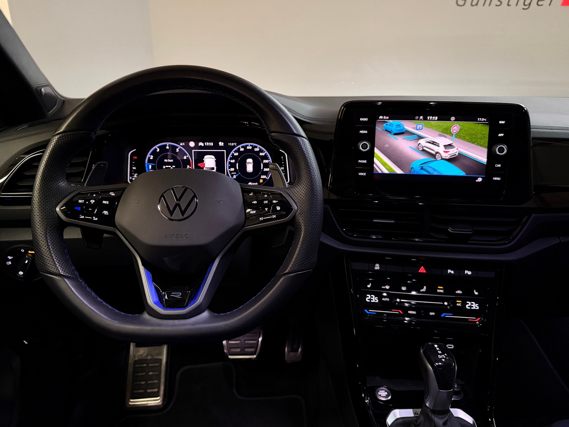 VW T-Roc 2.0 TSI R DSG 4Motion-image-16