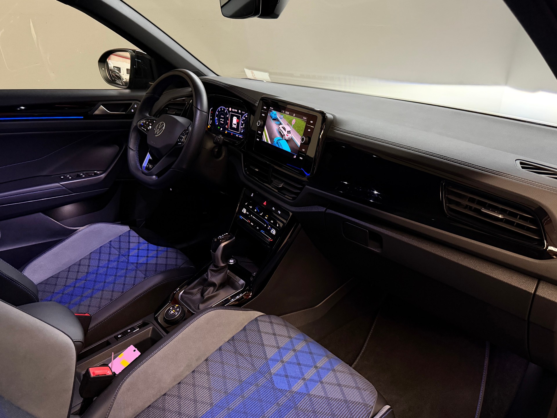 VW T-Roc 2.0 TSI R DSG 4Motion-image-20