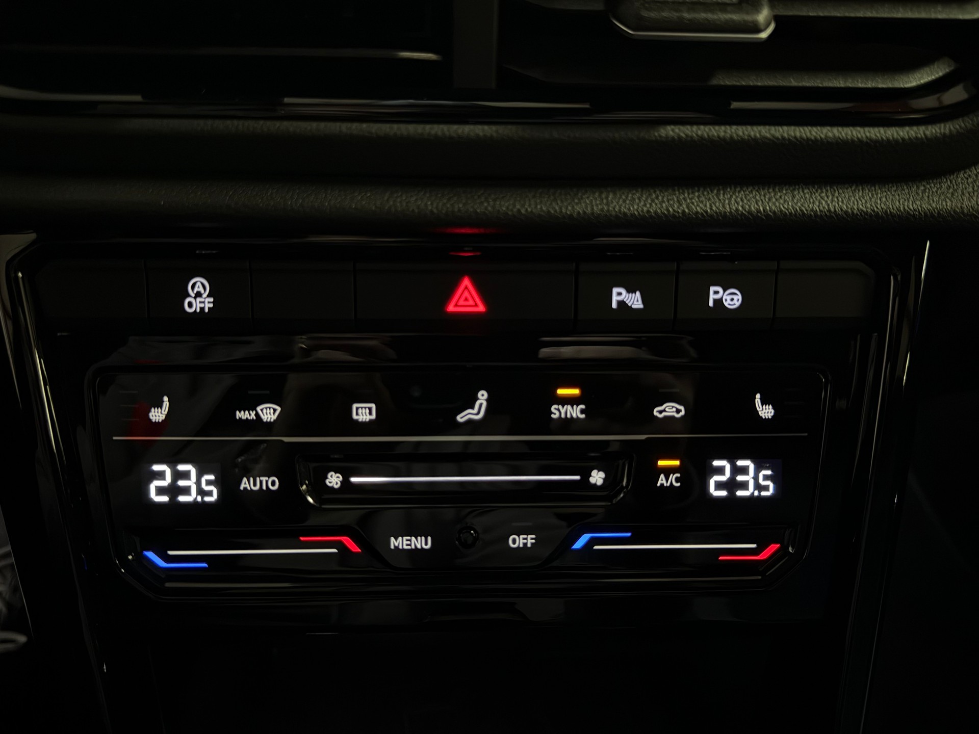 VW T-Roc 2.0 TSI R DSG 4Motion-image-31