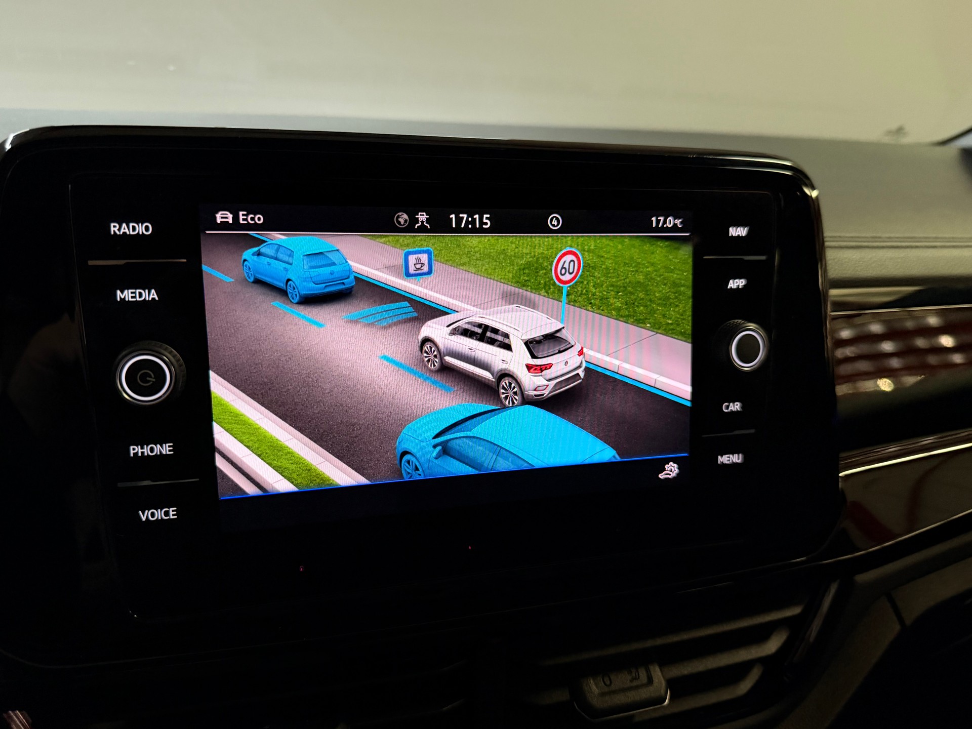 VW T-Roc 2.0 TSI R DSG 4Motion-image-22