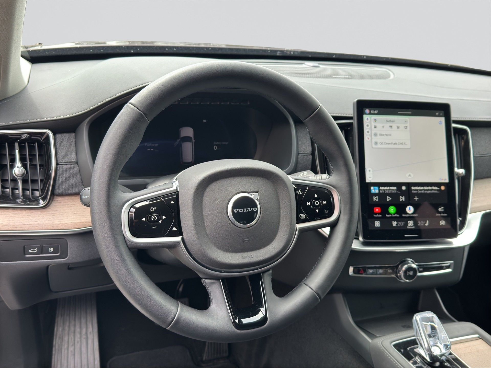 VOLVO XC90 T8 eAWD 7Pl. PluginHybrid Plus Dark Geartronic-image-11