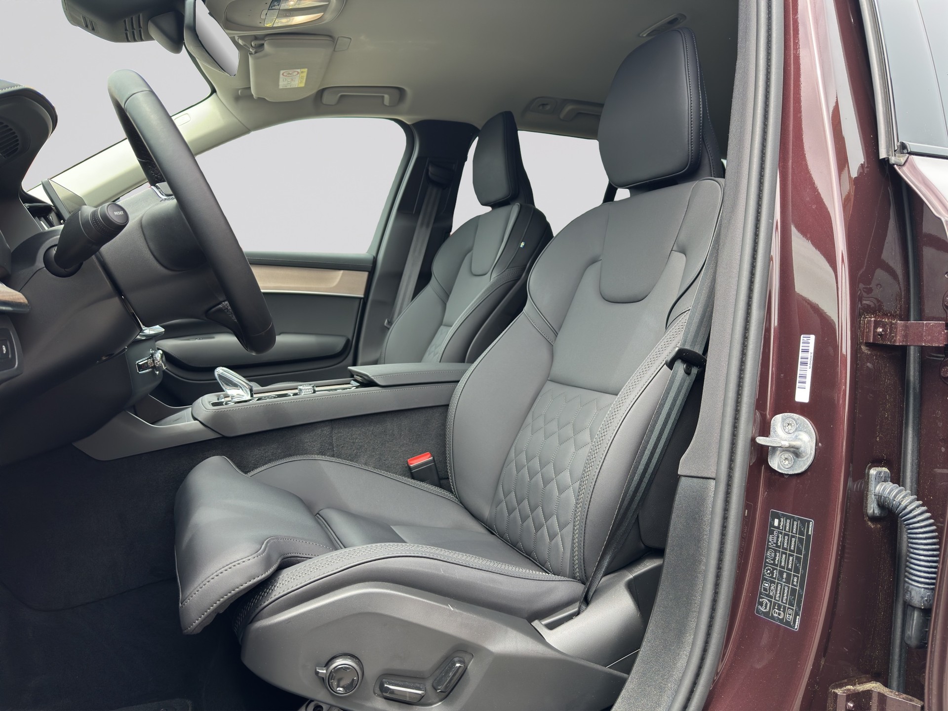 VOLVO XC90 T8 eAWD 7Pl. PluginHybrid Plus Dark Geartronic-image-5