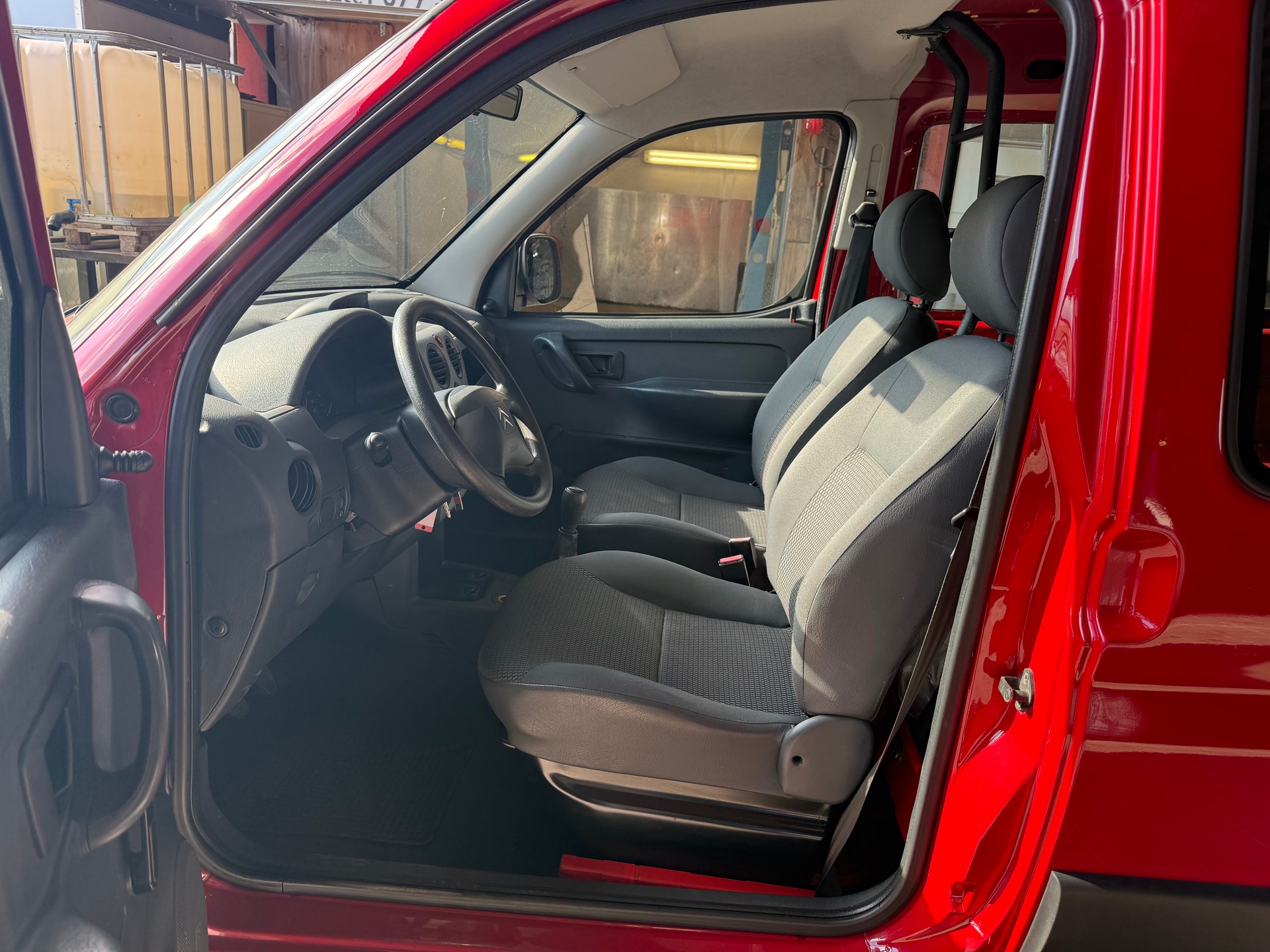 CITROEN Berlingo 1.6 HDi 800-image-9