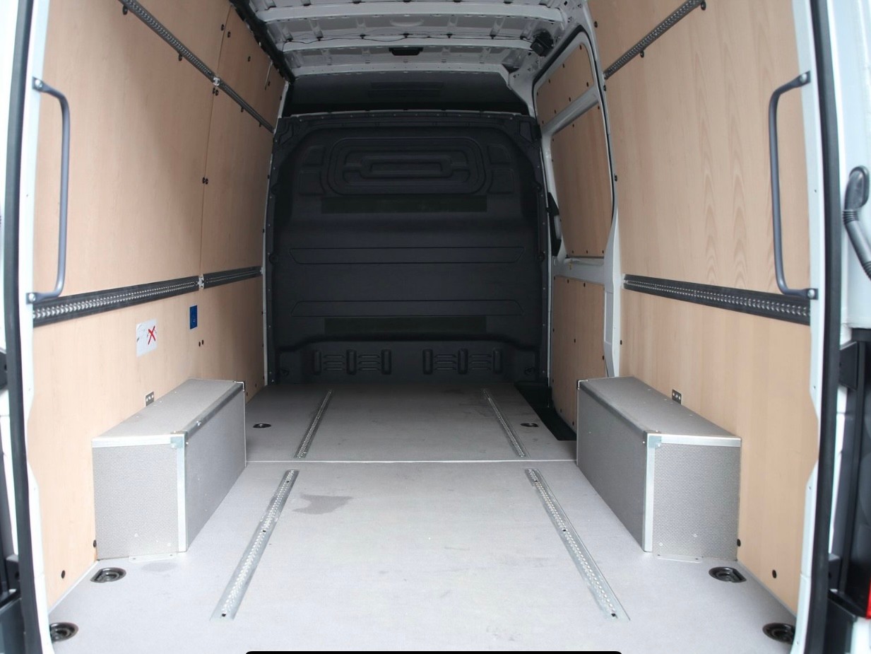 MERCEDES-BENZ Sprinter 317 CDI Standard 9G-TRONIC-showroom-element-1