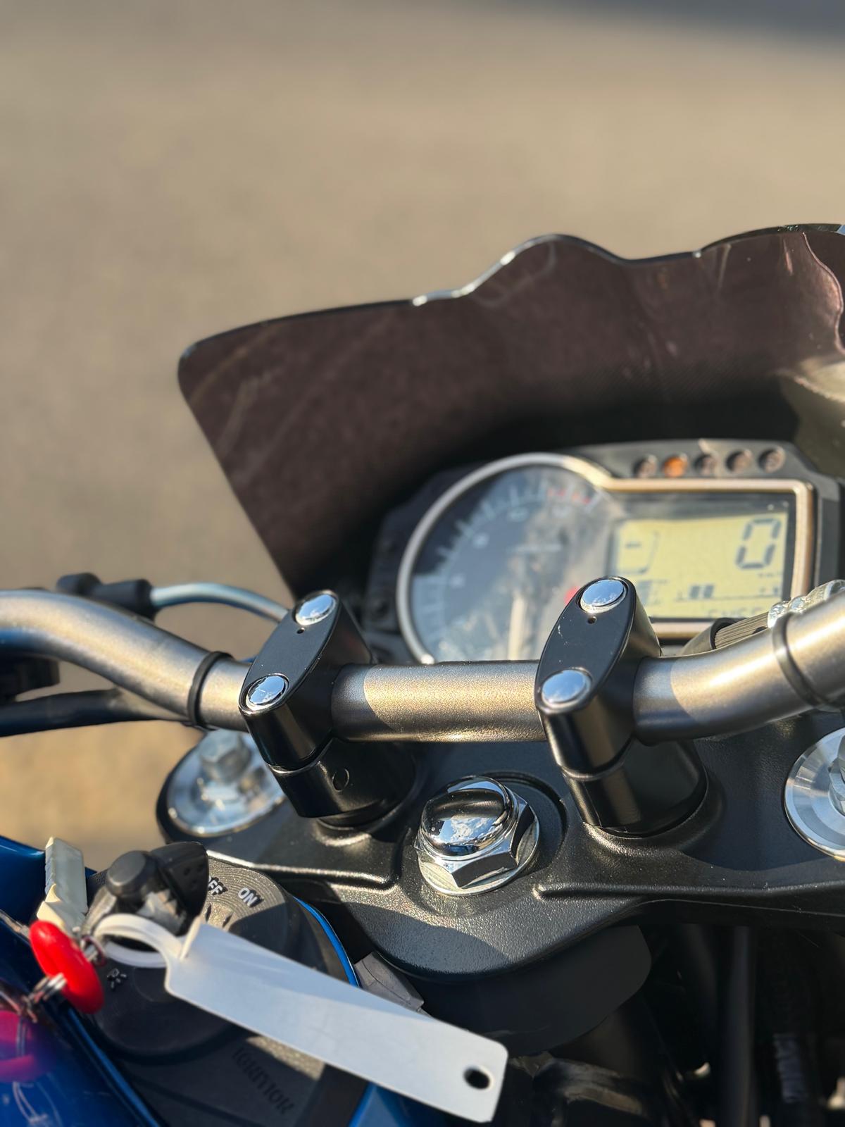 SUZUKI GSR 750 ABS-image-8