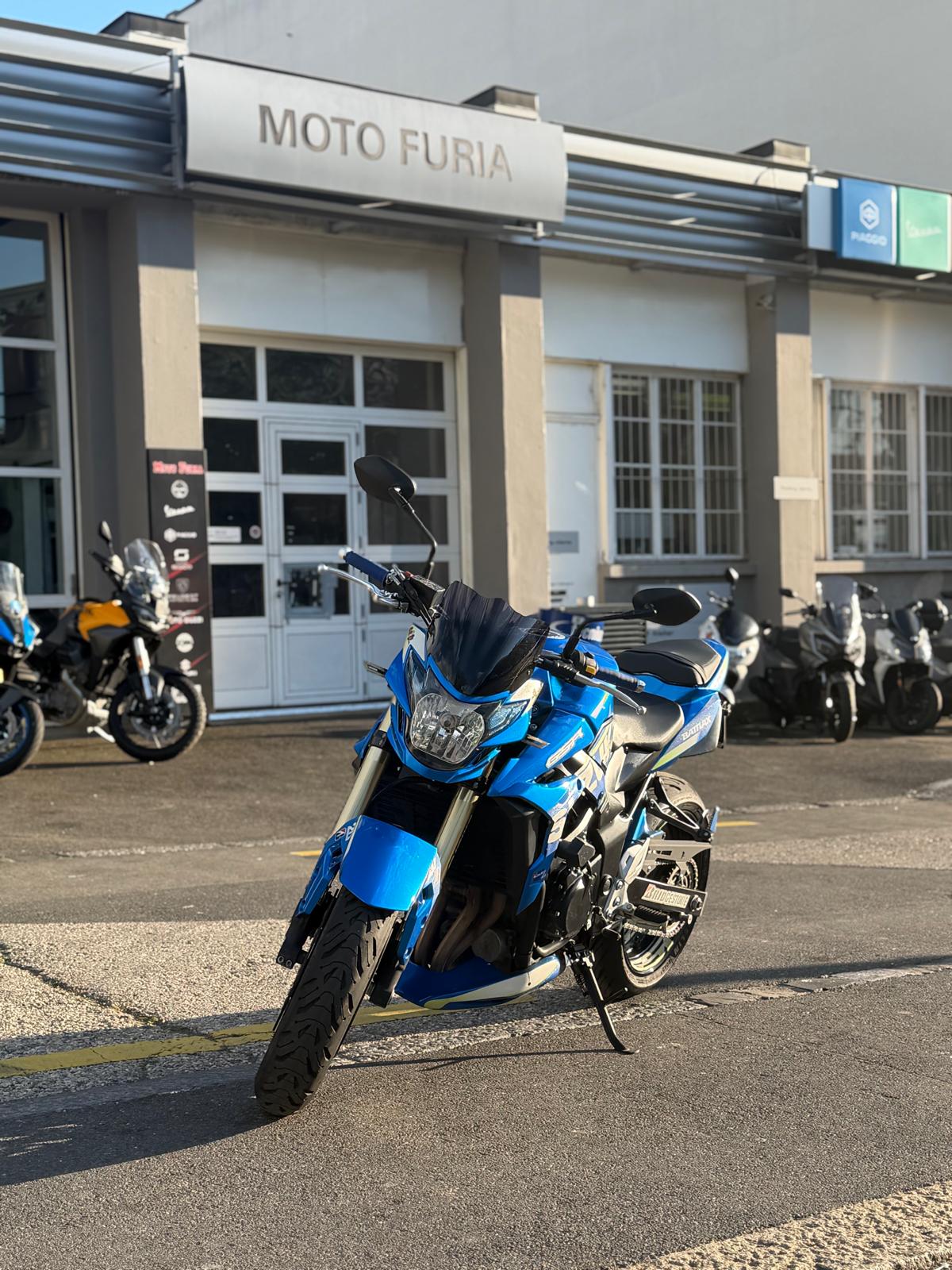 SUZUKI GSR 750 ABS-image-5