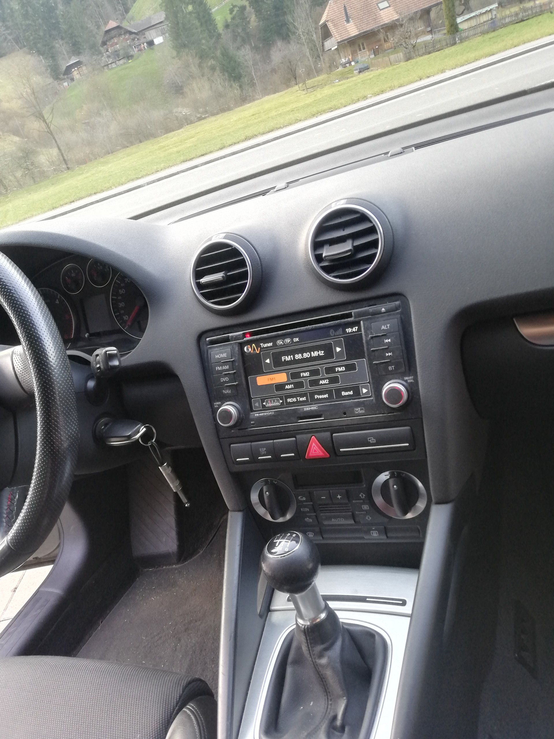 AUDI A3 Sportback 2.0 TDI Attraction quattro-image-7
