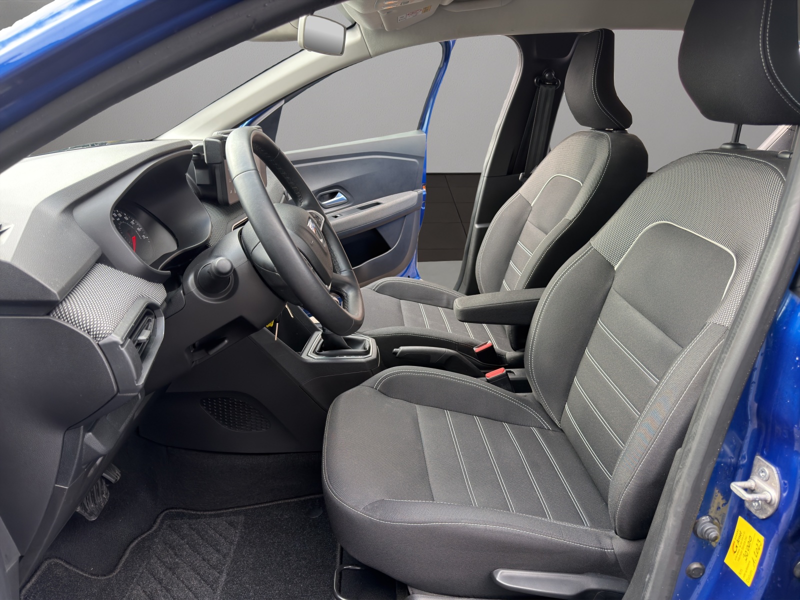 DACIA Sandero TCe 90 Comfort CVT-image-8
