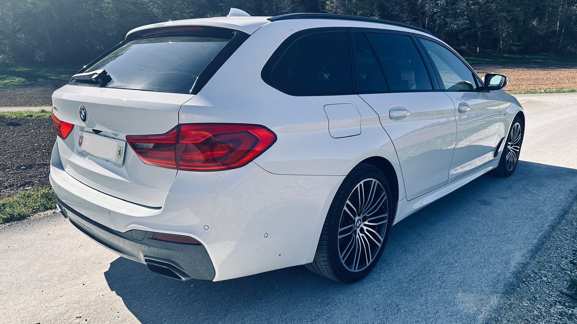 BMW 530d xDrive *** DPF und AGR NEU ***-image-5