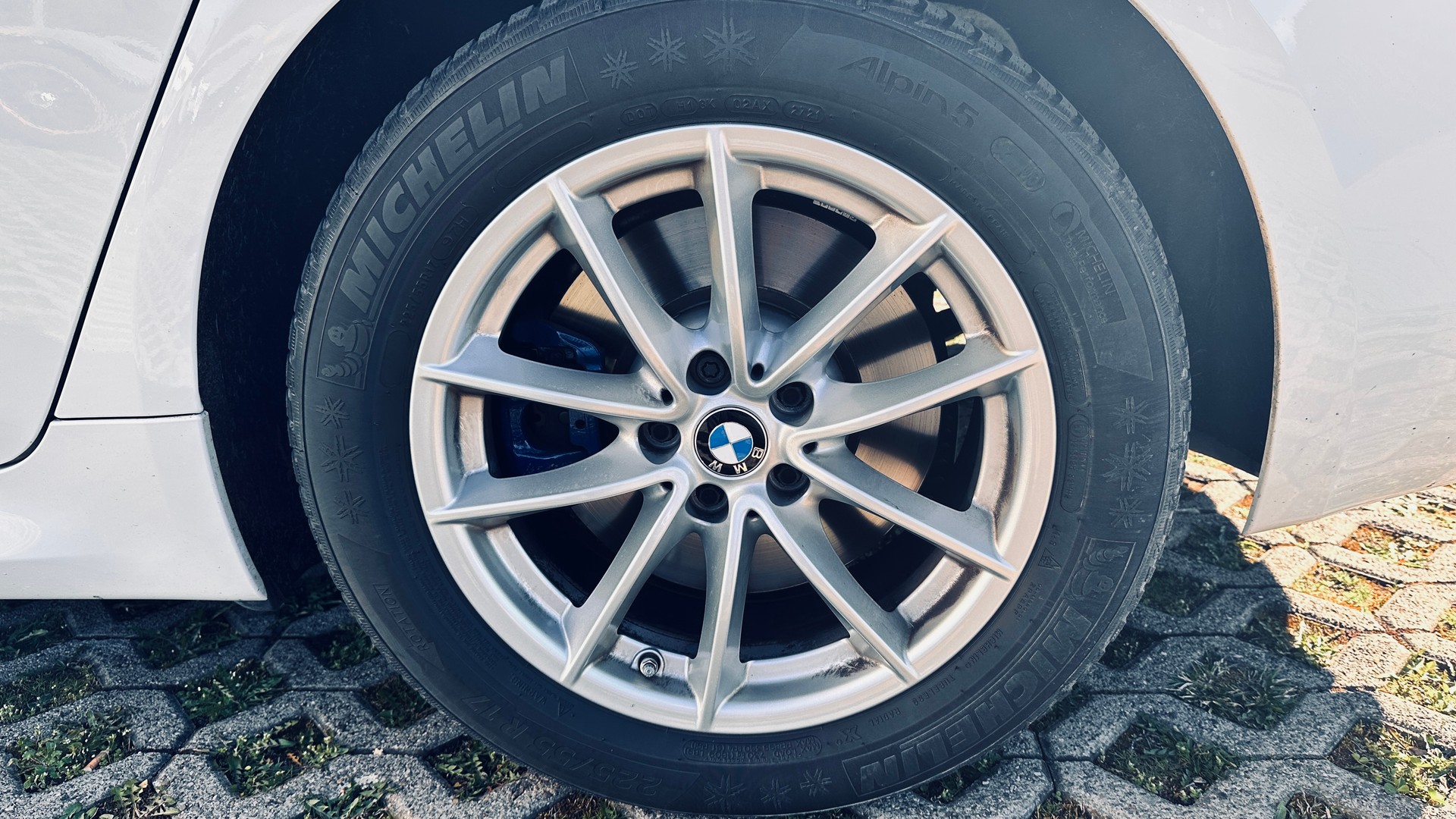 BMW 530d xDrive *** DPF und AGR NEU ***-image-17