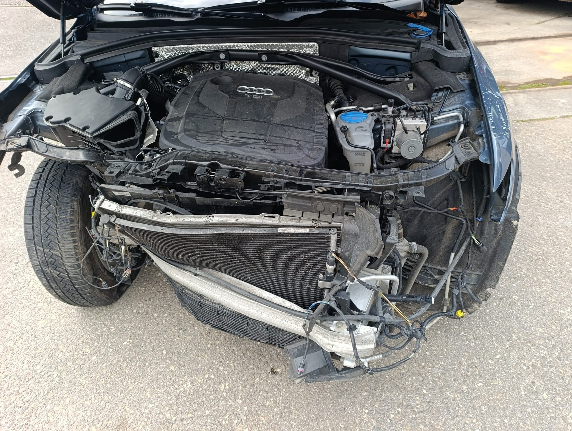 AUDI Q5 2.0 TDI quattro S-tronic-image-4