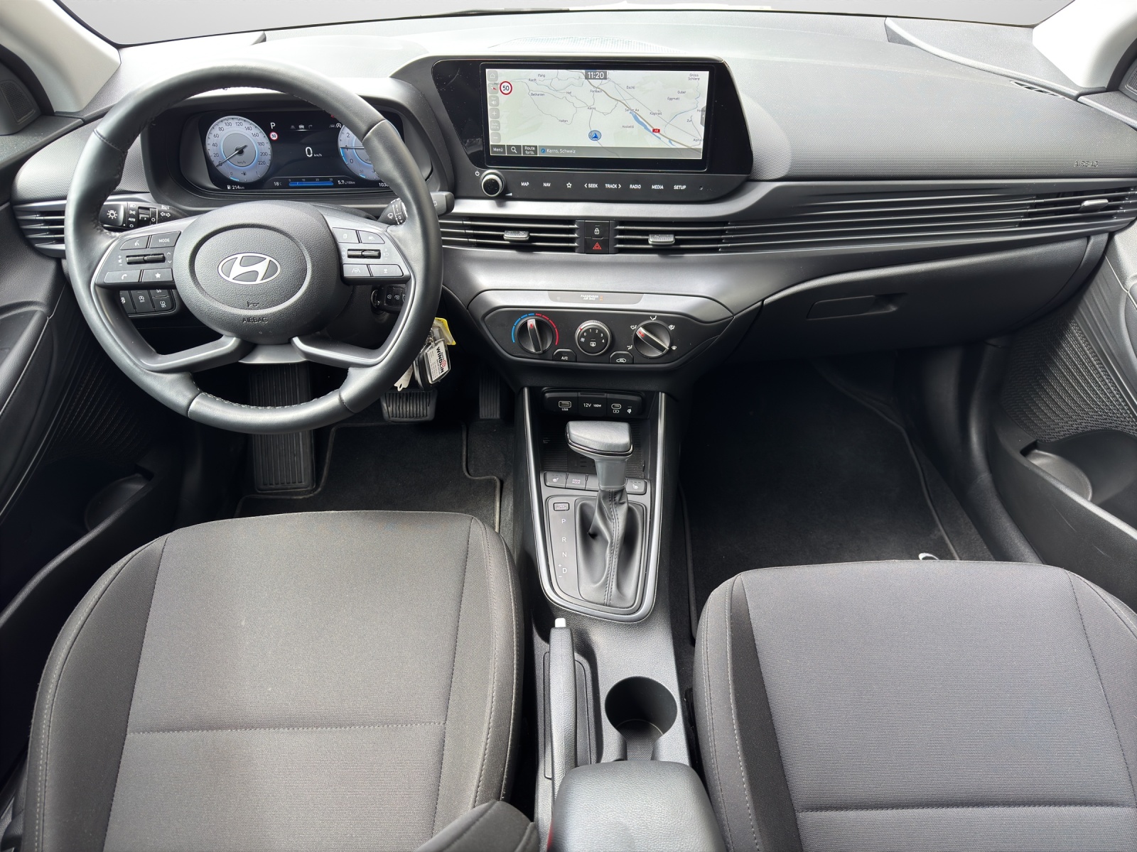 HYUNDAI i20 1.0 T-GDi Amplia Safety Pack-image-4