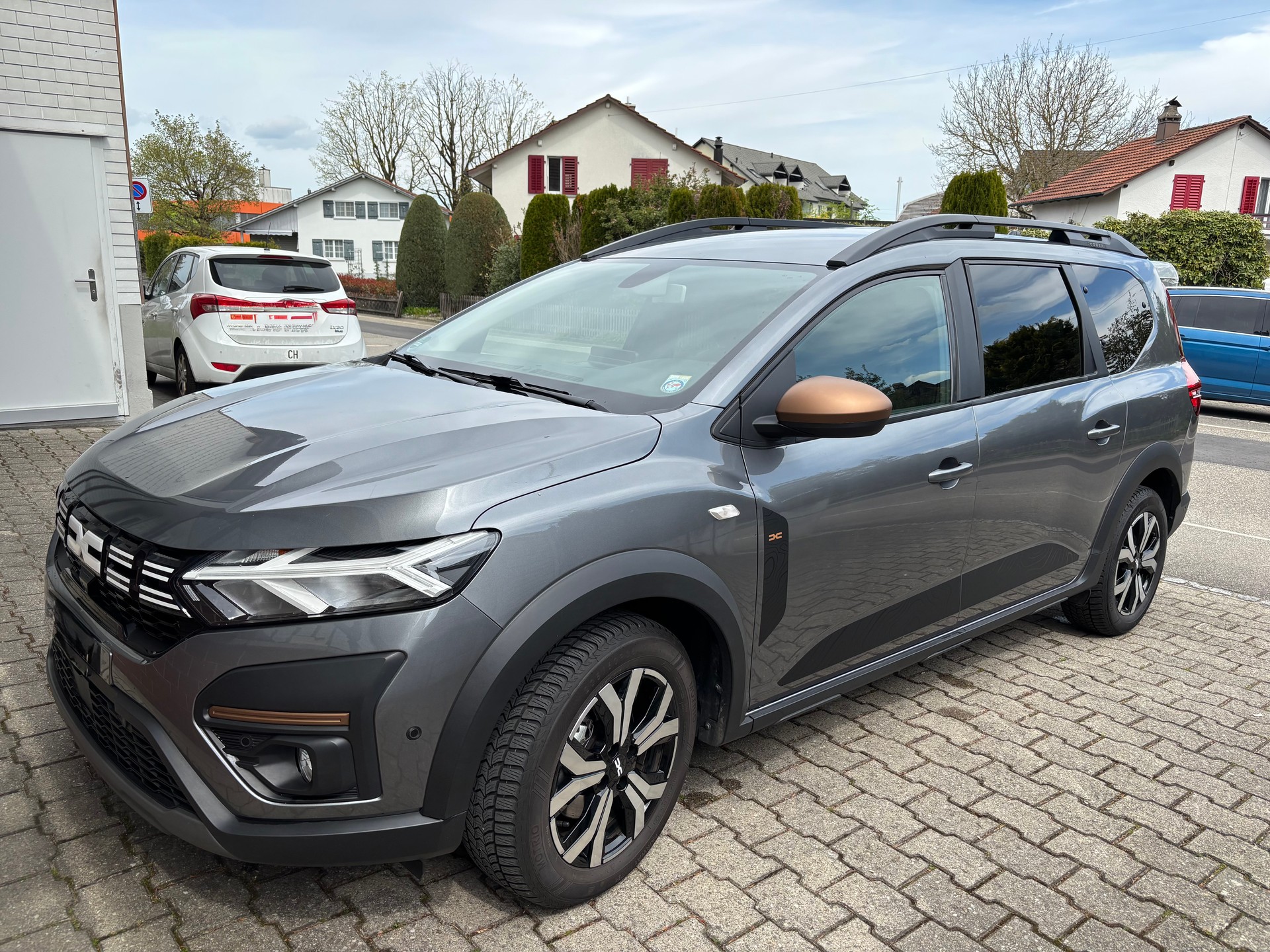 DACIA 1.6 Hybrid Extreme 7P-image-0