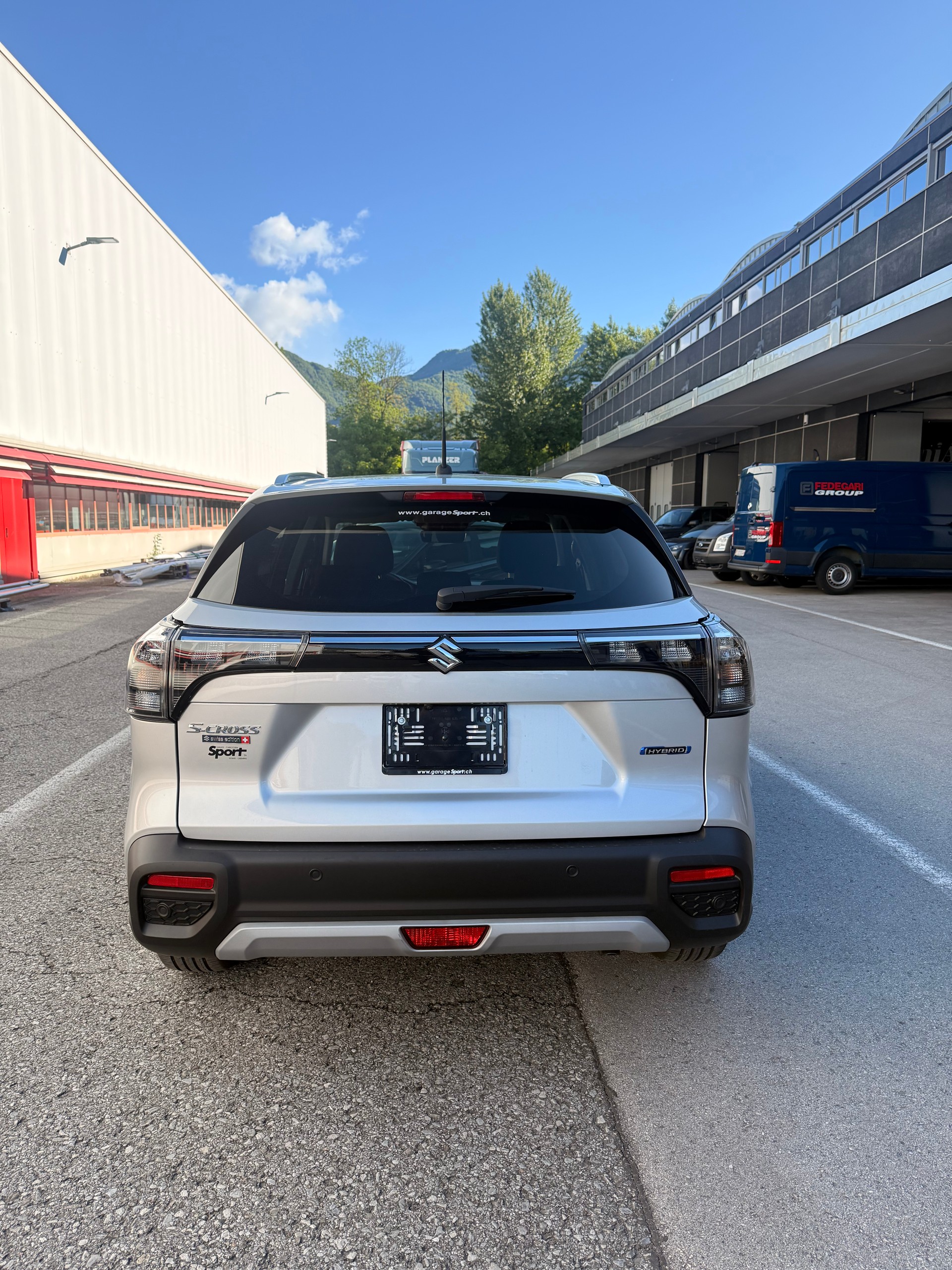 SUZUKI S-Cross 1.5 Compact Top Hybrid-image-3