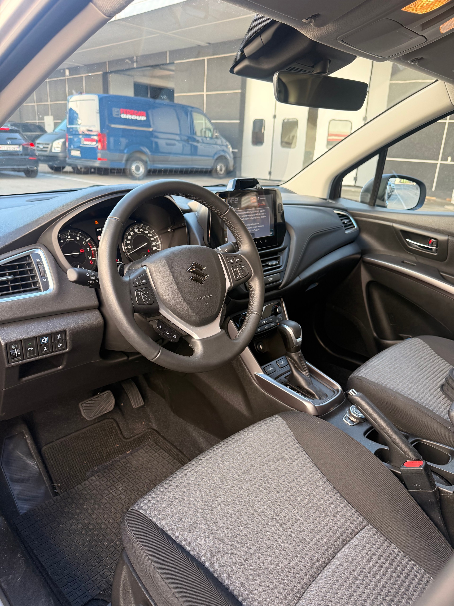 SUZUKI S-Cross 1.5 Compact Top Hybrid-image-7