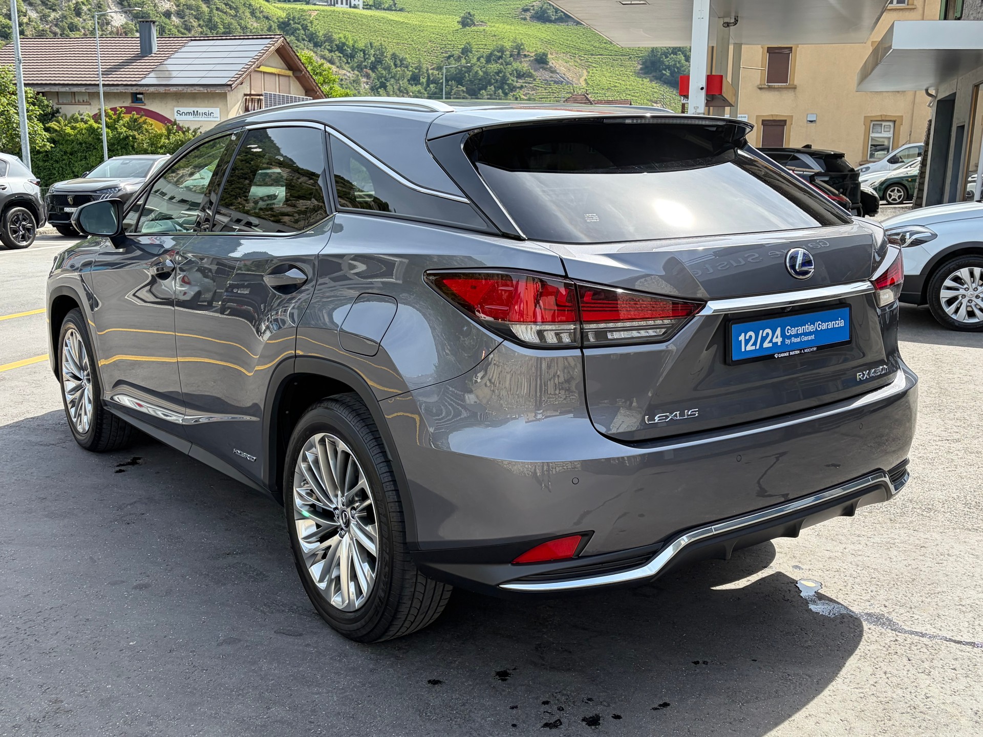 LEXUS RX 450h excellence AWD CVT-showroom-element-2